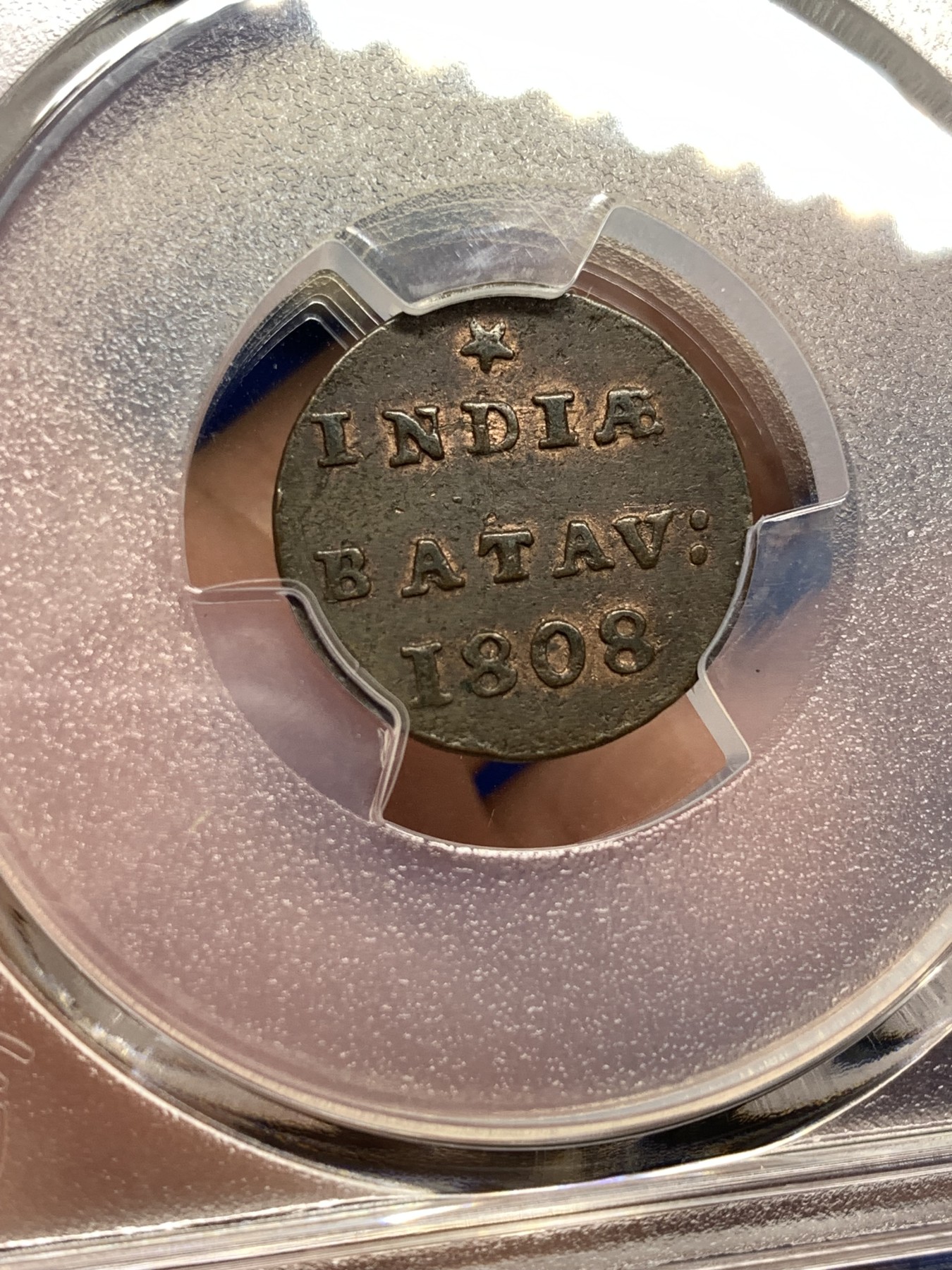 《竞宝斋》第198场-周日，周一 2场 (全场包邮) PCGS-AU50BN 1808年荷属东印度1/2D铜币，早期荷属东印度辅币，流通充分，保存不易。铜光犹存，状态不错