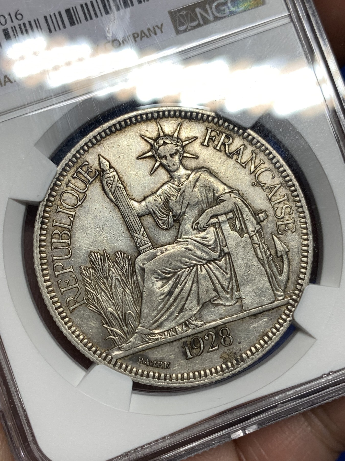 《竞宝斋》第198场-周日，周一 2场 (全场包邮) NGC-XFD 法属 坐洋 1皮亚斯特  1928A 稀少年份 五珍之一