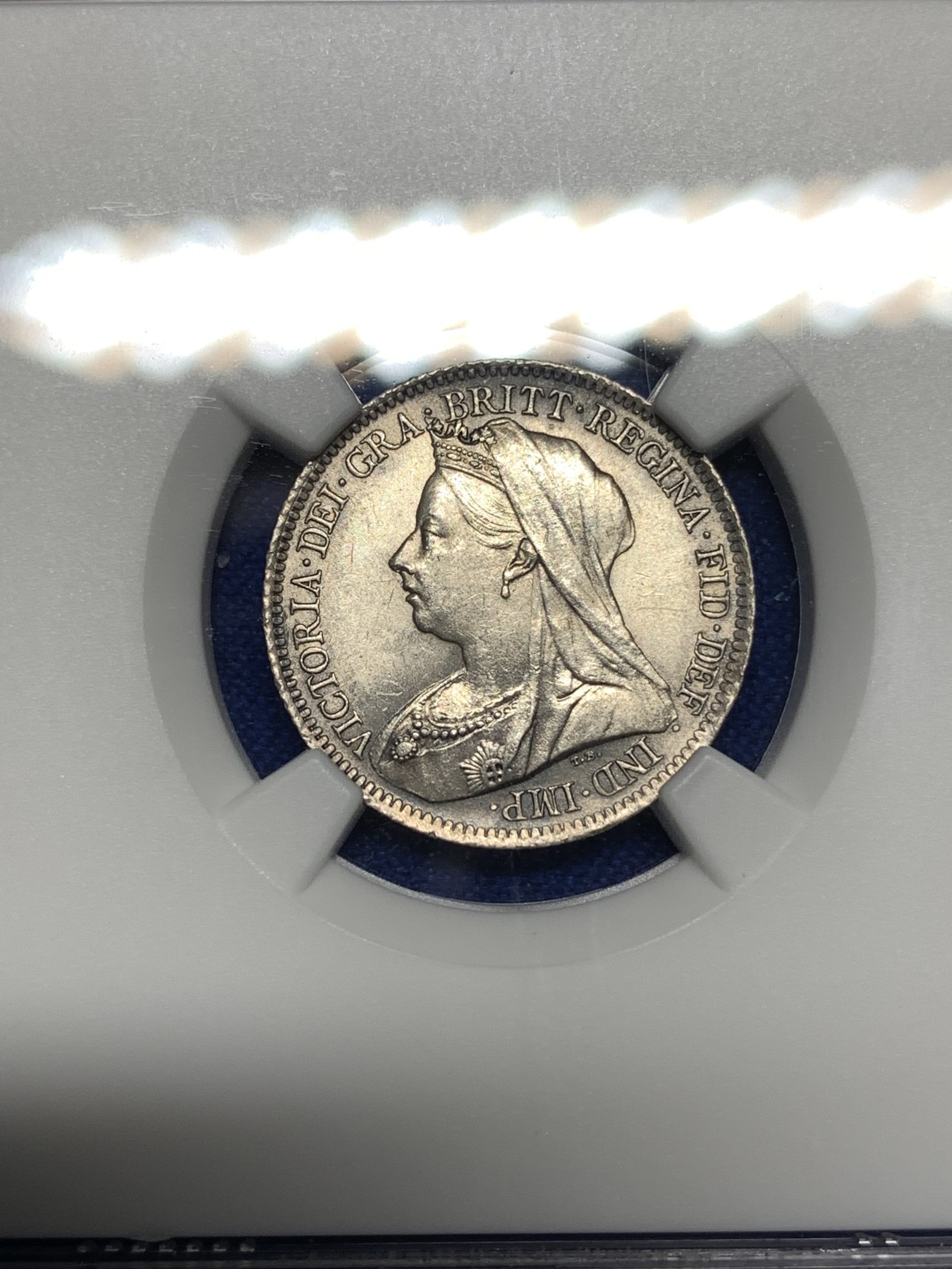 《竞宝斋》第198场-周日，周一 2场 (全场包邮) NGC-MS63 英国1901老维6便士银币 包浆漂亮