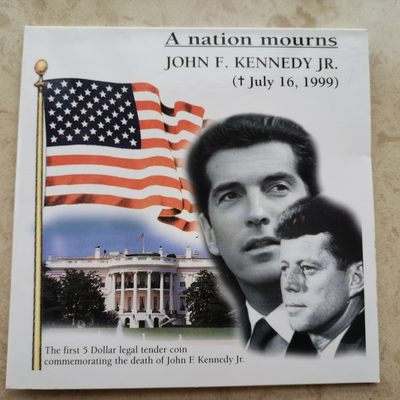 道一币馆币章第十二场 - 卡册封装 利比里亚1999年肯尼迪逝世35周年5元精制镍币