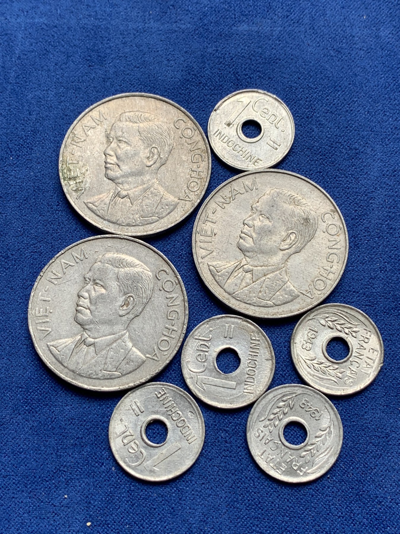 《竞宝斋》第198场-周日，周一 2场 (全场包邮) 8枚一组 越南铝币