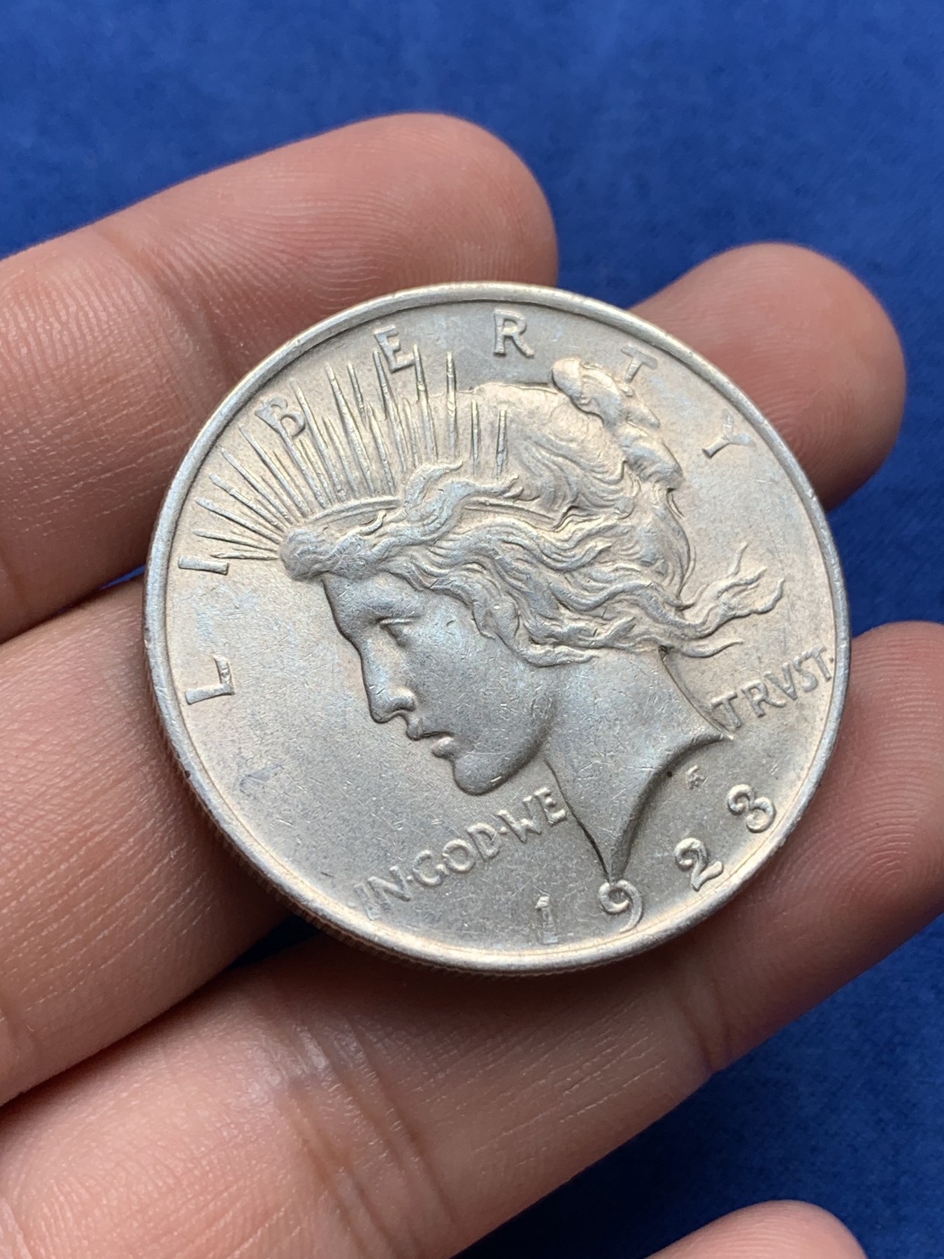 《竞宝斋》第198场-周日，周一 2场 (全场包邮) 美国 1923年 和平女神1元银币