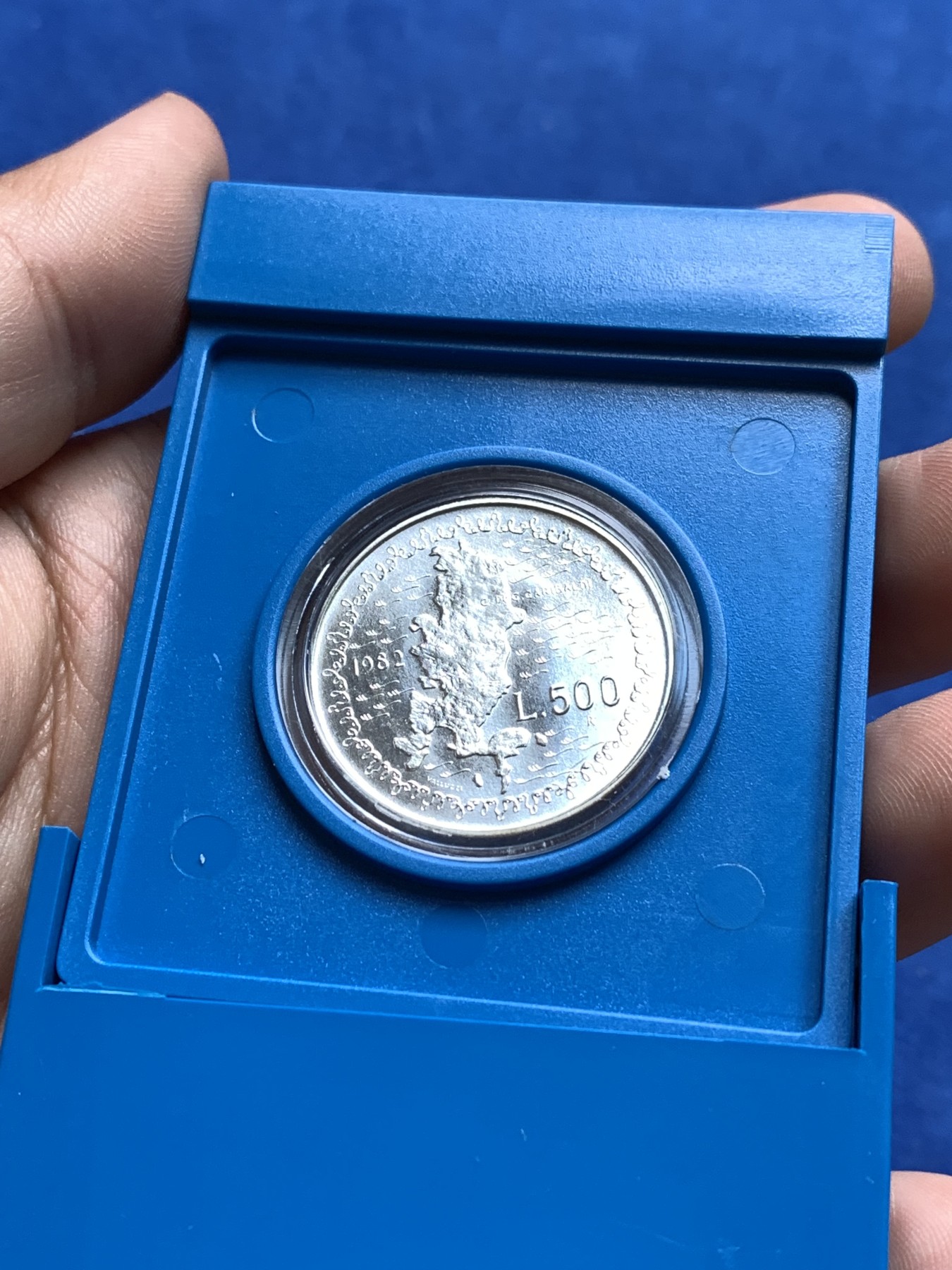 《竞宝斋》第198场-周日，周一 2场 (全场包邮) 盒装 1982年意大利朱塞佩•加里波第逝世100周年纪念 全新500里拉银币