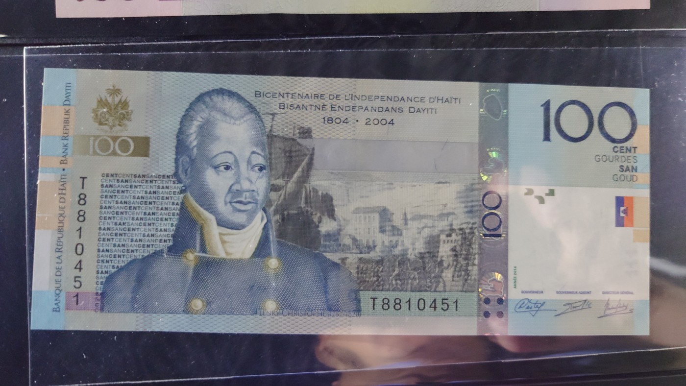 陆续更新【世界钱币】精选微拍第73期暨2023年第二十期 全新纸质裸钞低价起拍(第二场) 2014年海地100古德 纪念钞 T冠