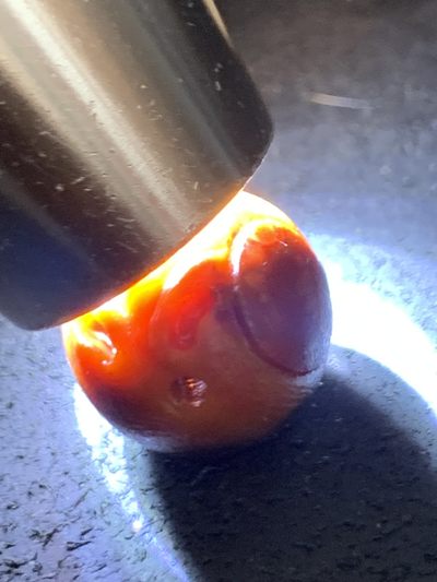 精美亚光冰飘战国红玛瑙手工俏色巧雕惊声尖叫死神随形珠一颗！ 精美亚光冰飘战国红玛瑙手工俏色巧雕惊声尖叫死神随形珠一颗！