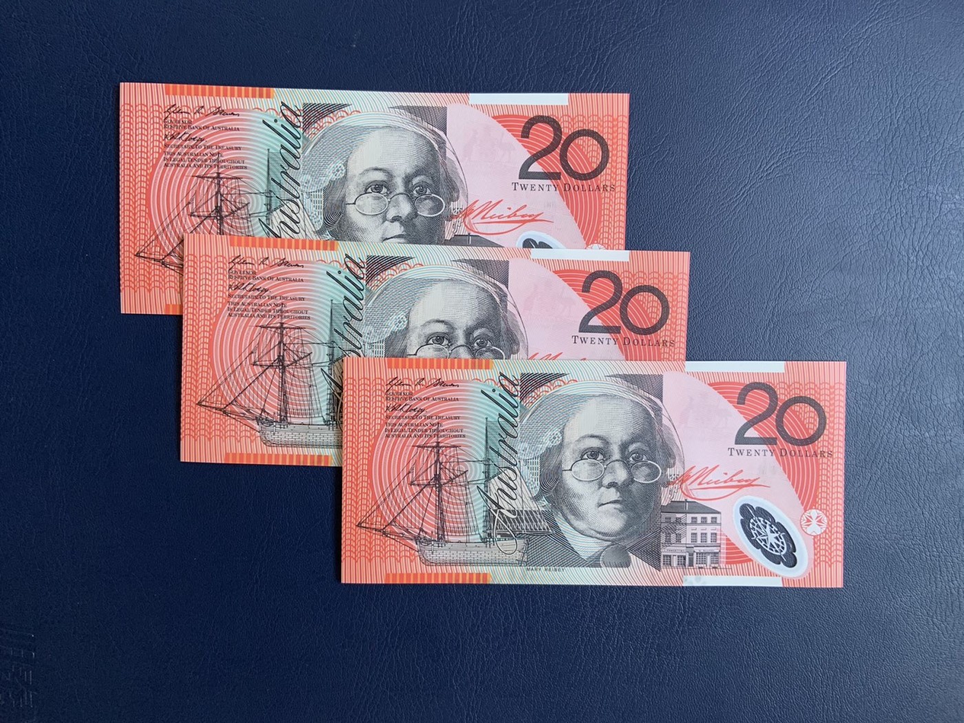 收藏联盟Quantum Auction 第290期拍卖  澳大利亚2008年20元3张 品相全新UNC 女慈善家玛丽.倍莱
