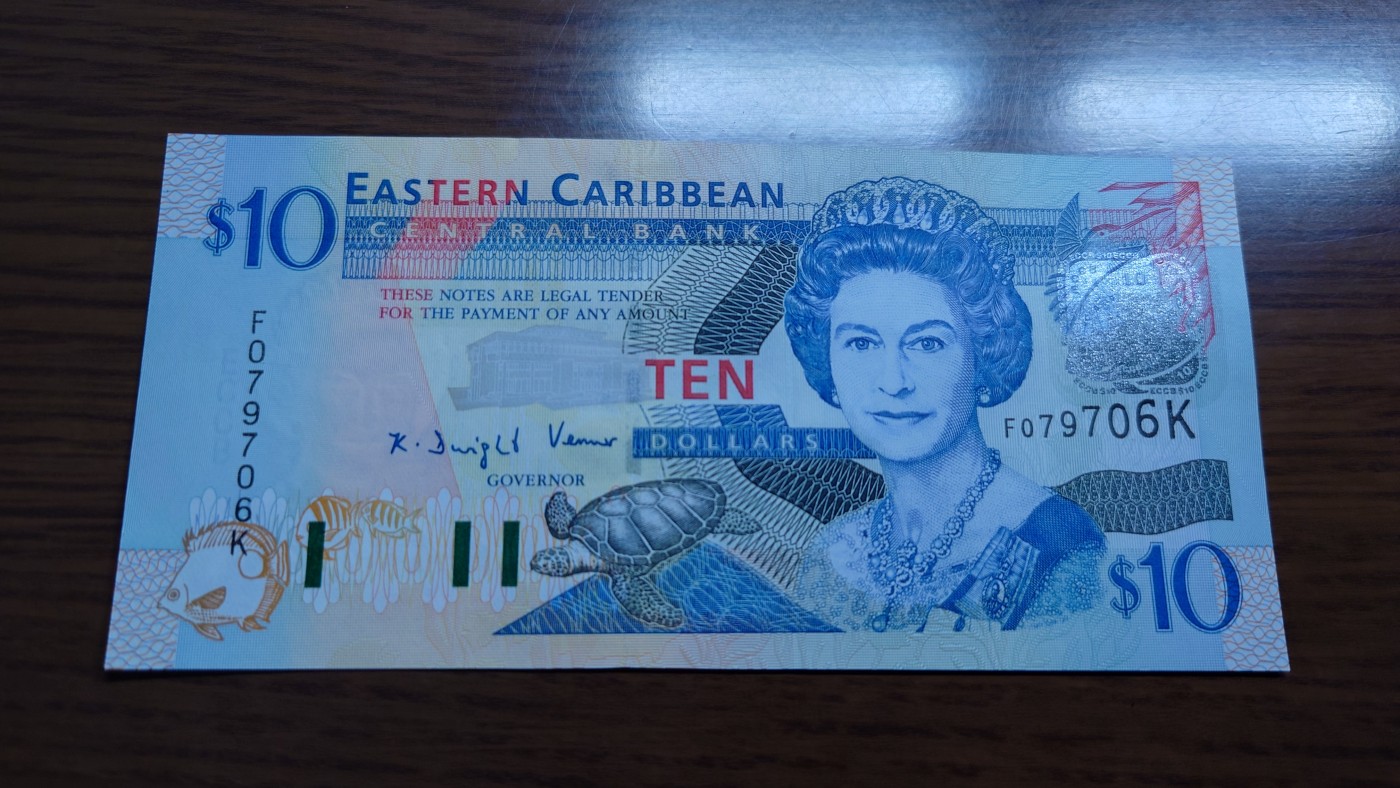 陆续更新【世界钱币】精选微拍第73期暨2023年第二十期 全新纸质裸钞低价起拍(第二场) 早期东加勒比10元 圣基茨与尼维斯 无4全新绝品