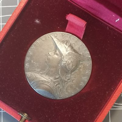 🌸奇货可居🌸 第一百二十七场 法国章牌专场 【喜迎双节】 - Roty 戎装玛丽安娜 银章