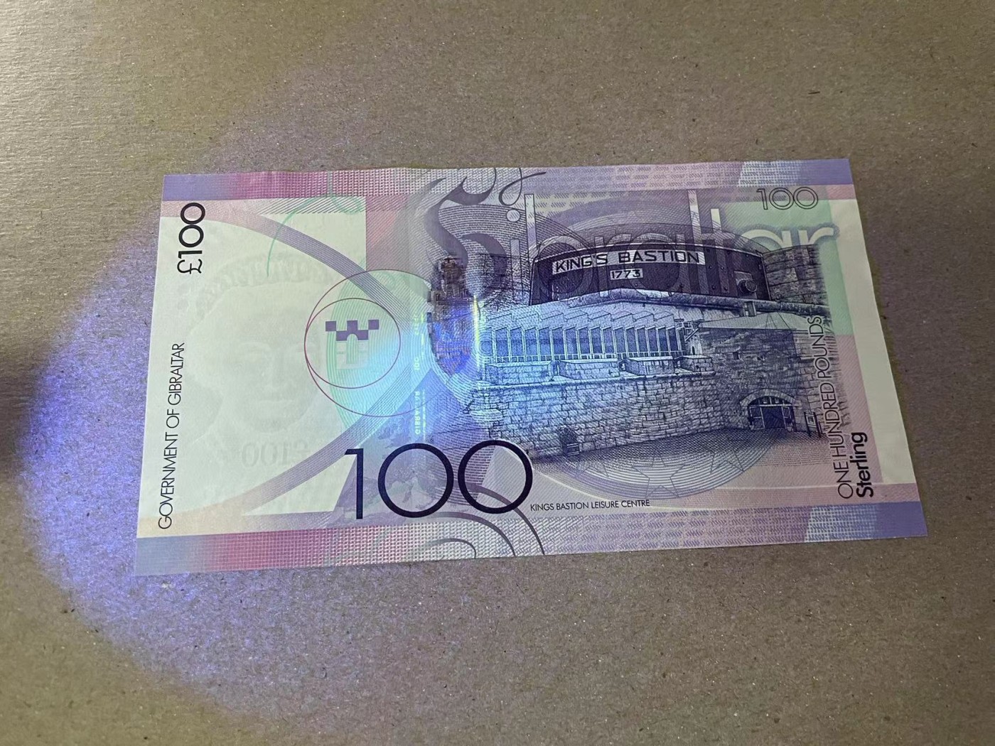 【Blue Auction】✨世界纸币精拍第373期【精】 【AAA冠】直布罗陀 2013年100镑 女王 UNC（极轻微印子）