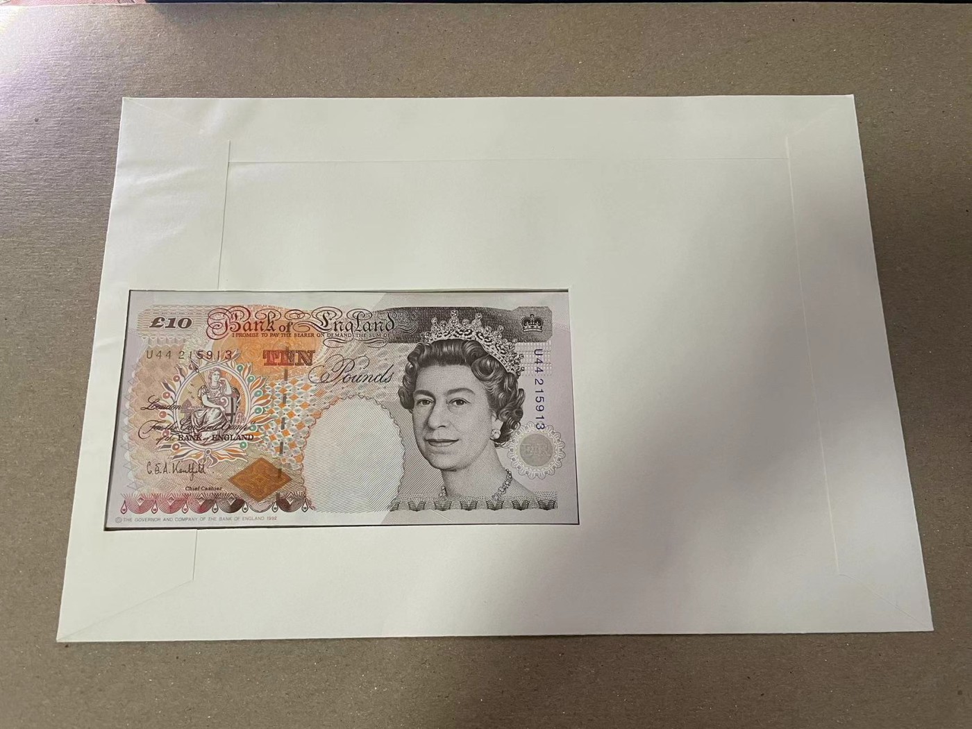 【Blue Auction】✨世界纸币精拍第373期【精】 【无47】英国 邮币册原装 10镑狄更斯 全新UNC 册子状态如图