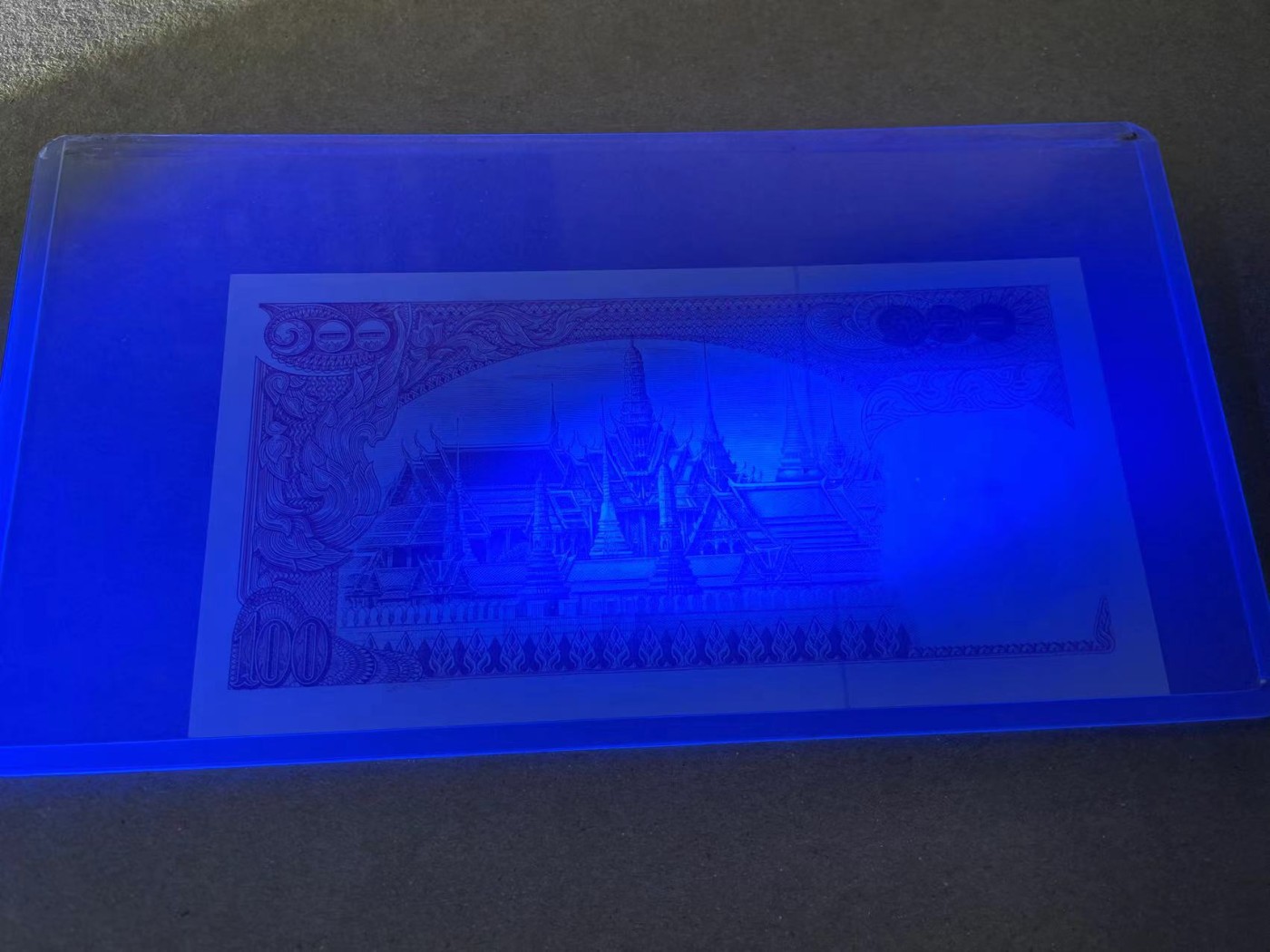 【Blue Auction】✨世界纸币精拍第373期【精】 【一组4张】泰国 20铢、印度1000卢比、泰国100铢 UNC品相（被封装无法取出进一步查看）&泰国1000铢 AU品相