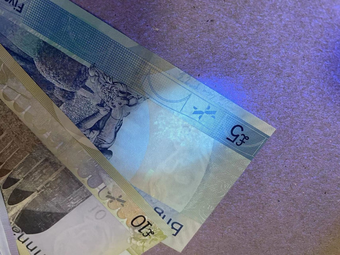 【Blue Auction】✨世界纸币精拍第373期【精】 【原装带册 AA冠328小号一套5张 含获奖钞】苏格兰 2007年5-100镑 UNC（个别有极轻微荧光反应）  