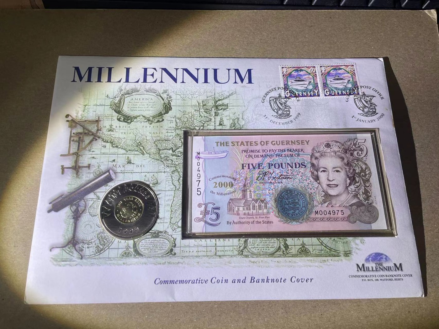 【Blue Auction】✨世界纸币精拍第373期【精】 【原装带册】根西 2000年5镑纪念钞 女王 全新UNC&纪念币一枚 册子状态如图