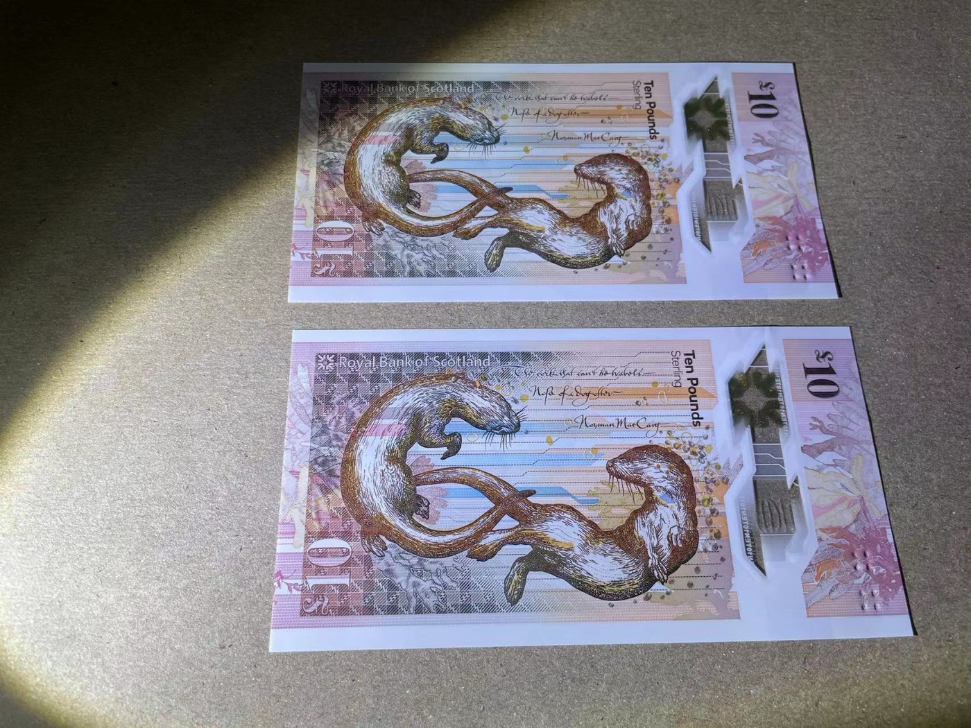 【Blue Auction】✨世界纸币精拍第373期【精】 【一组2张AA冠 千位小号无47】苏格兰 2016年10镑 全新UNC