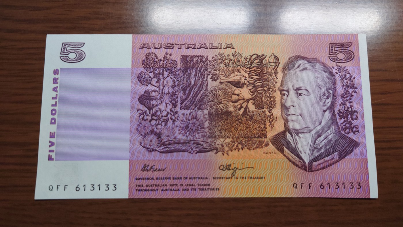 陆续更新【世界钱币】精选微拍第73期暨2023年第二十期 全新纸质裸钞低价起拍(第二场) 澳大利亚5元 全新绝品刀拆 全程无47尾号3133