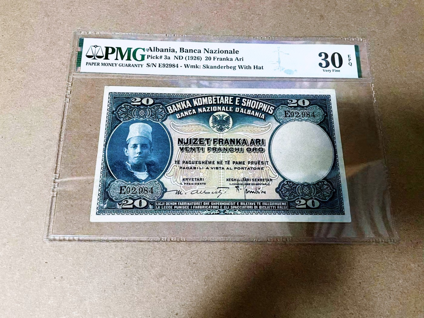 【Blue Auction】✨世界纸币精拍第373期【精】  【p3a 实钞原票少见 百年风云】阿尔巴尼亚 1926年20franka Ari PMG30EPQ 小国王 人像雕刻精美 背面大场景 