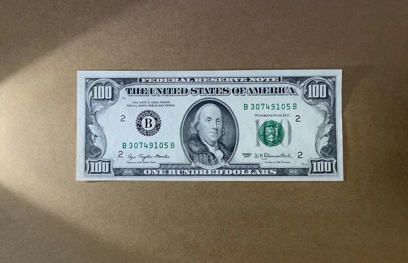 【Blue Auction】✨世界纸币精拍第373期【精】 美国 1977年100美金 全新UNC