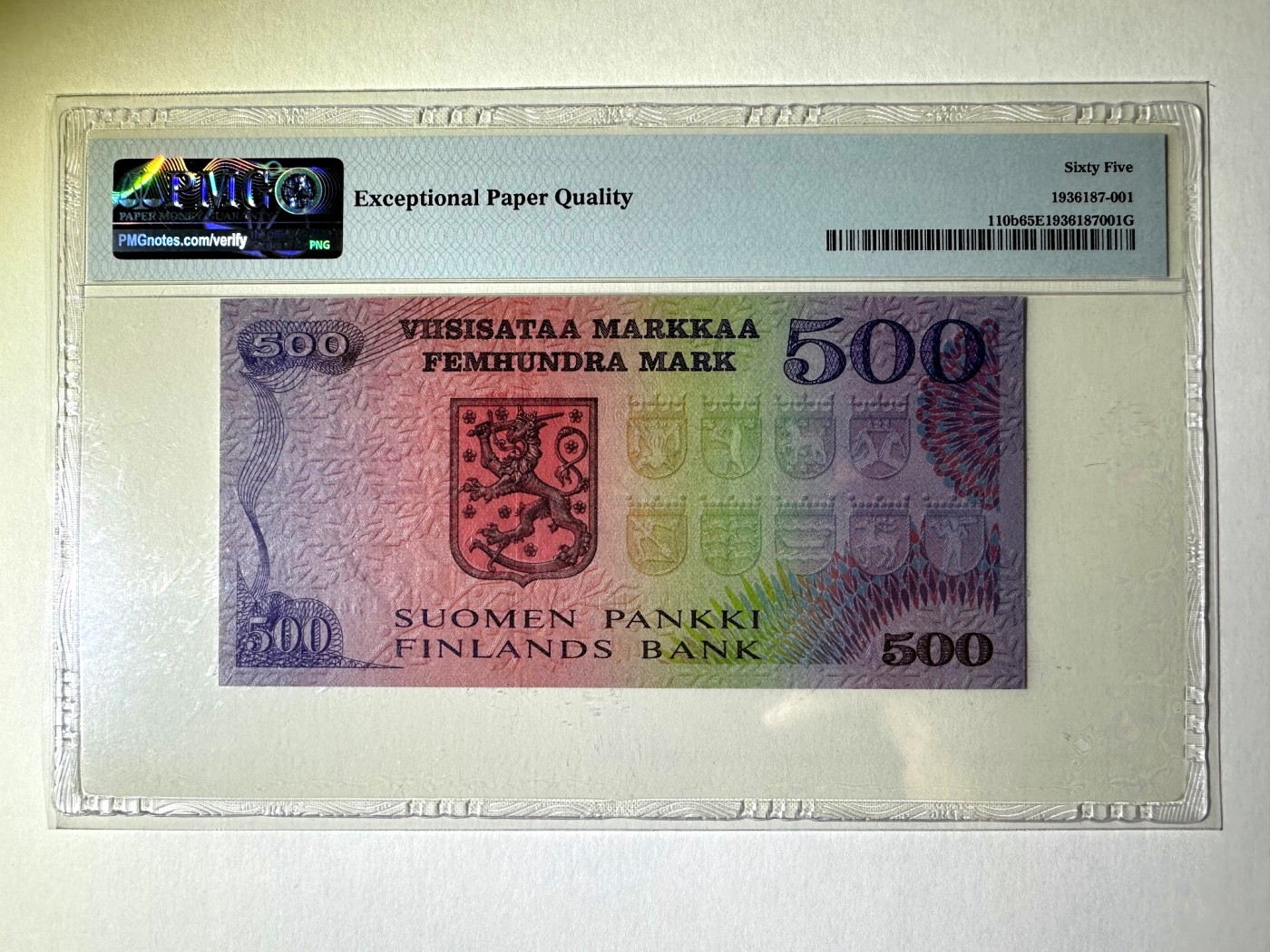 【Blue Auction】✨世界纸币精拍第373期【精】 芬兰 1975年500马克 PMG65EPQ 正面人物为苏联半控制时期芬兰化的代表人物、前总统乌尔霍·卡勒瓦·吉科宁 背面芬兰历史上9个省的徽章 彩虹套印技术十分别致  