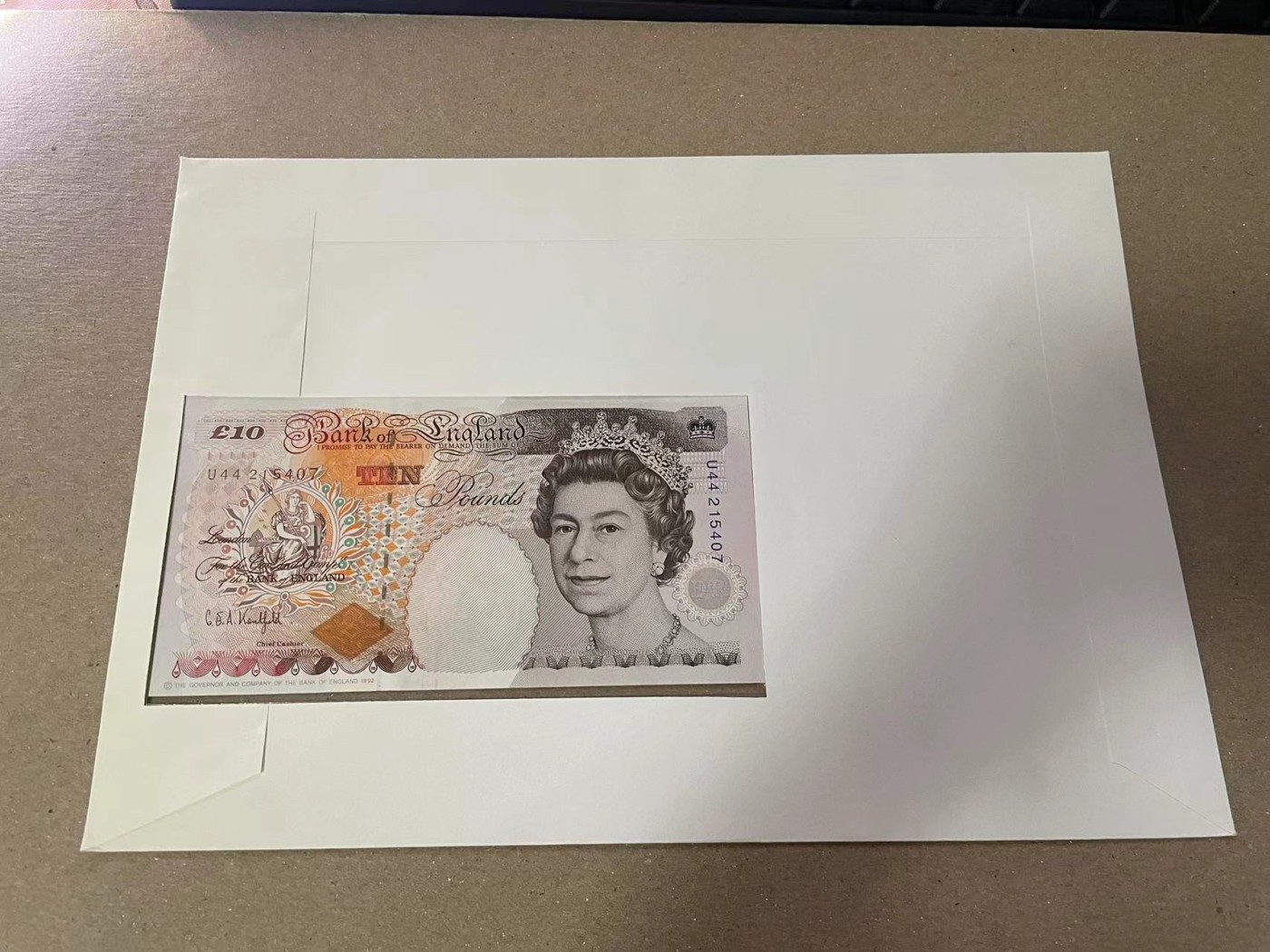 【Blue Auction】✨世界纸币精拍第373期【精】 英国 邮币册原装 10镑狄更斯 全新UNC 册子状态如图