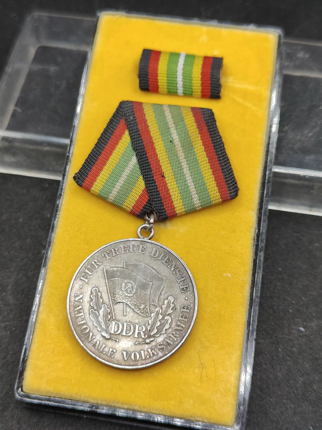 全场0元起拍 第93期 咸鱼国勋章拍卖专场 9月24日（周日）下午6：00开始 东德 带标早期900银制 NVA银级人民军服役奖章