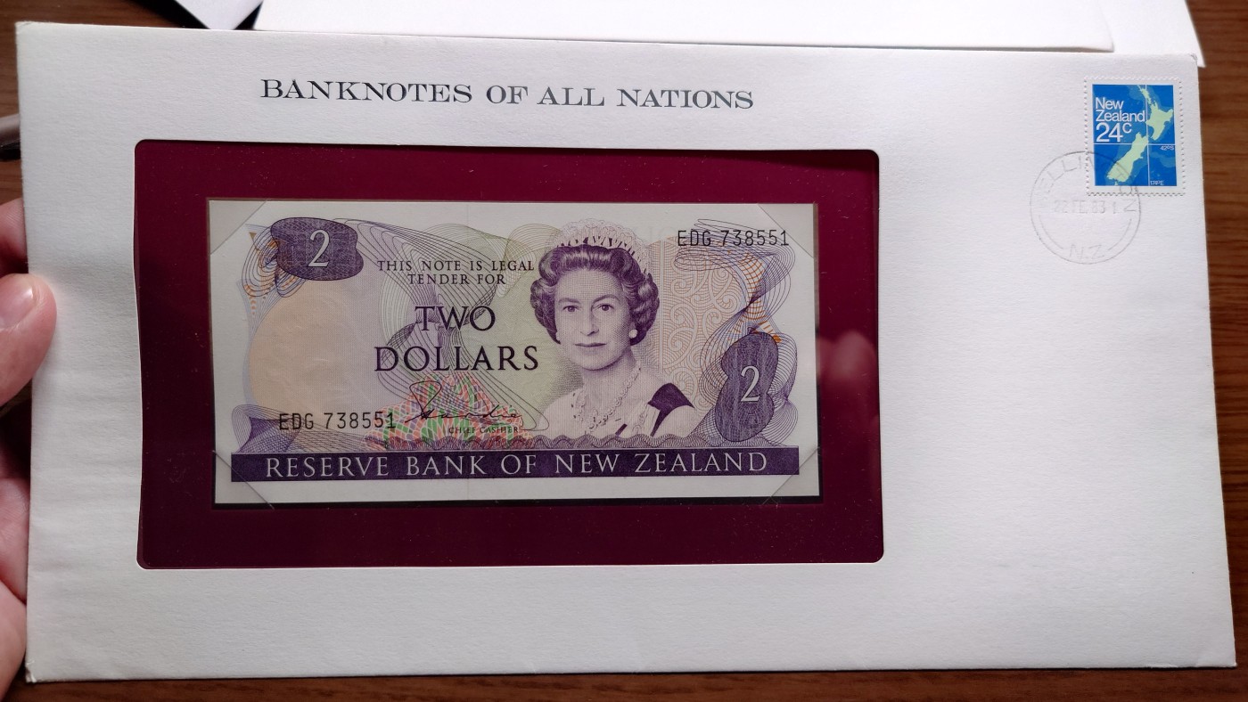 陆续更新【世界钱币】精选微拍第73期暨2023年第二十期 全新纸质裸钞低价起拍(第二场) 新西兰2元 富兰克林邮币封 全新