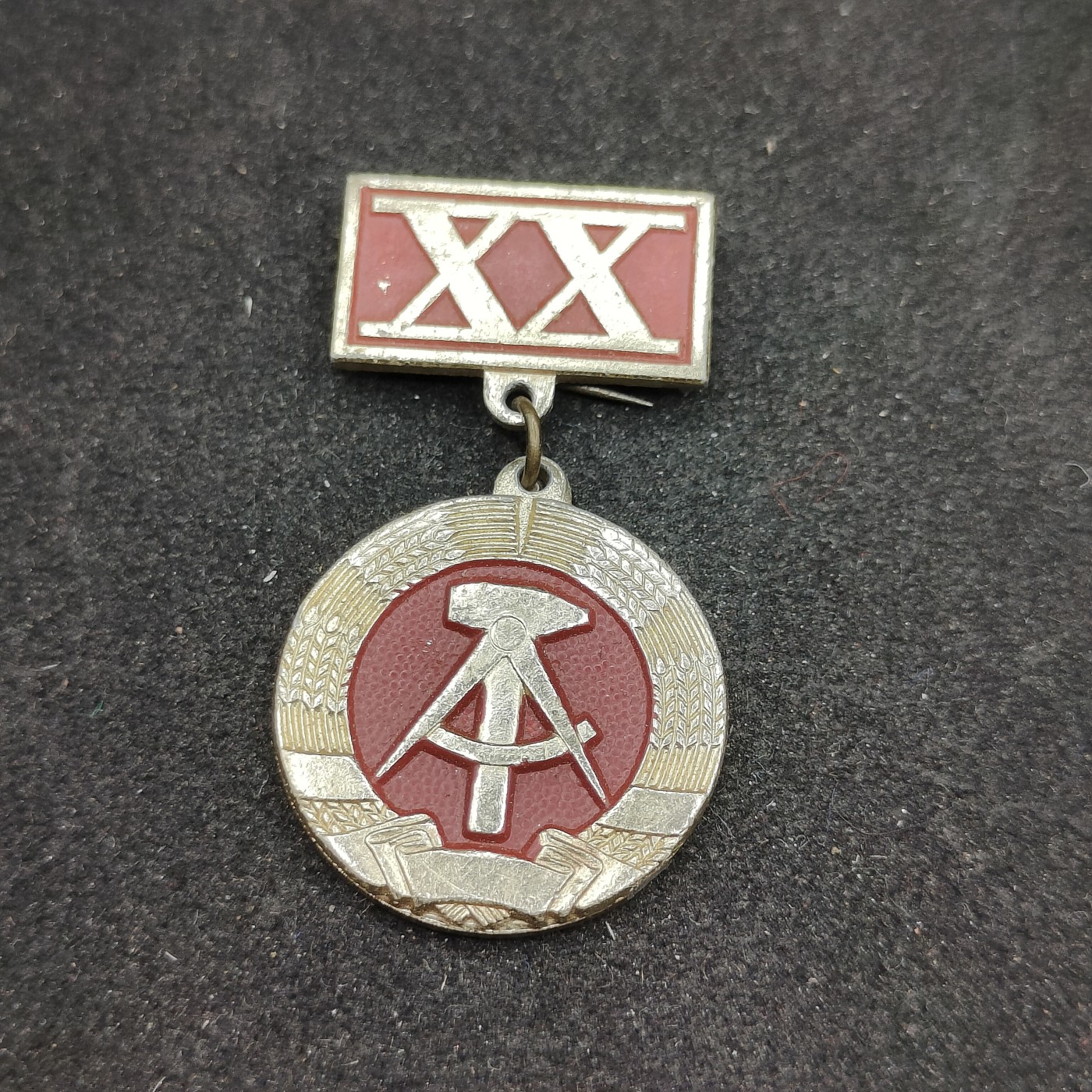 全场0元起拍 第93期 咸鱼国勋章拍卖专场 9月24日（周日）下午6：00开始 东德建国20周年纪念章