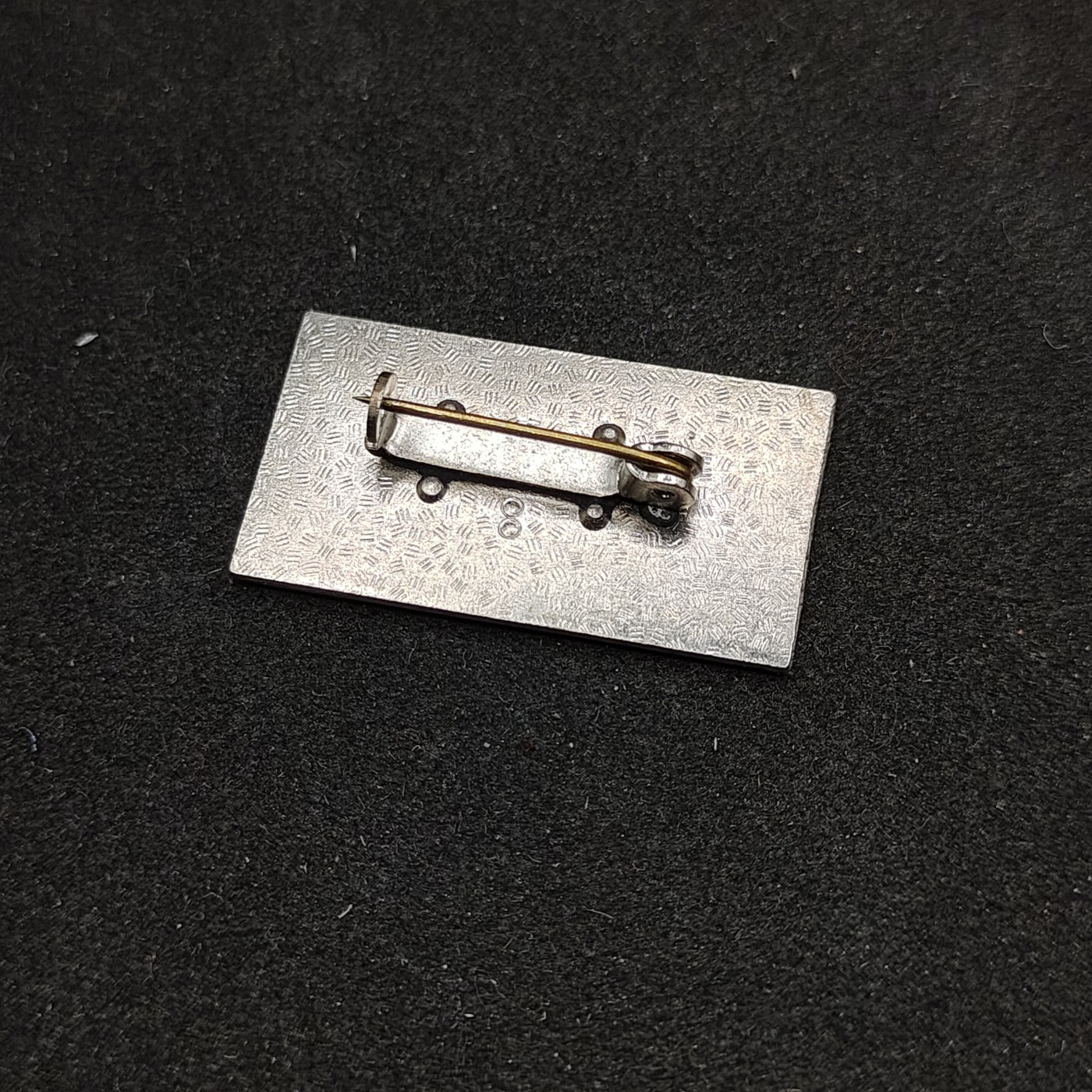 全场0元起拍 第93期 咸鱼国勋章拍卖专场 9月24日（周日）下午6：00开始 东德国民阵线荣誉奖章