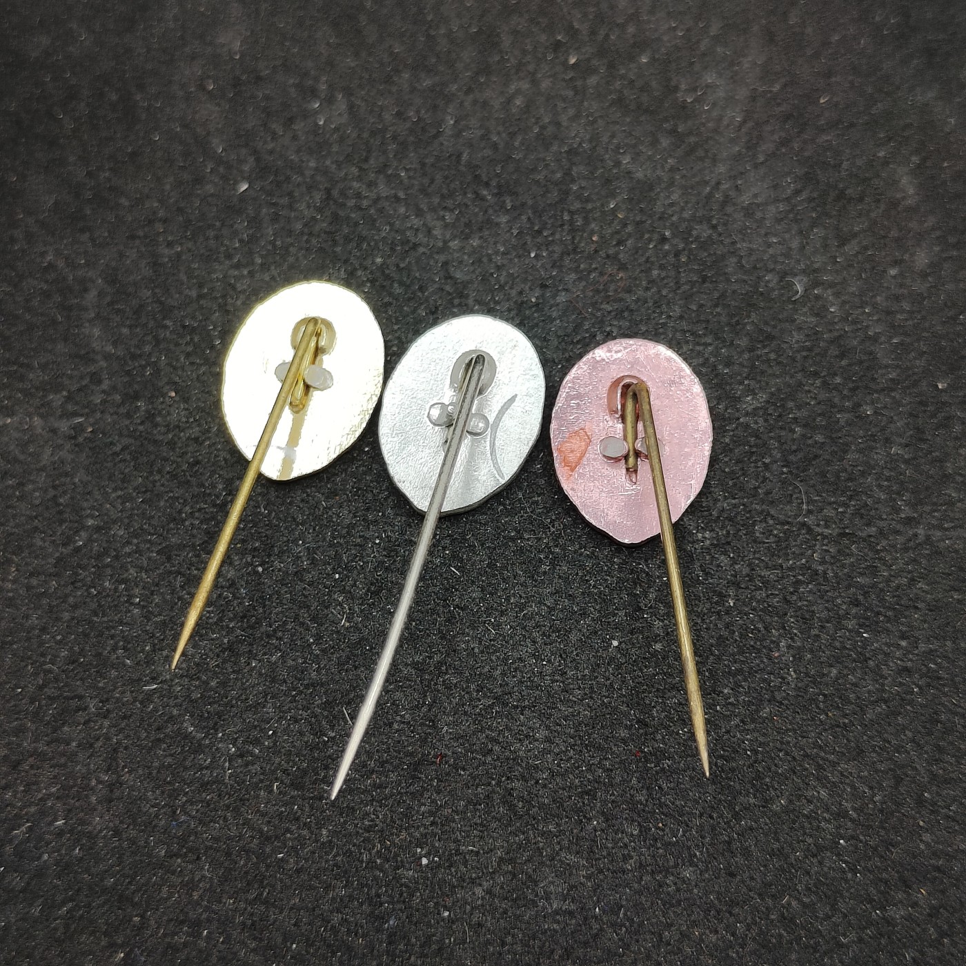 全场0元起拍 第93期 咸鱼国勋章拍卖专场 9月24日（周日）下午6：00开始 东德射击奖章 金银铜一组