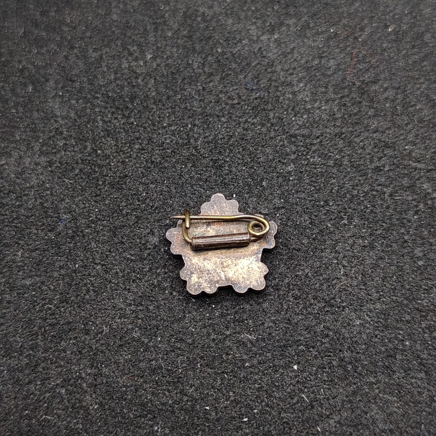 全场0元起拍 第93期 咸鱼国勋章拍卖专场 9月24日（周日）下午6：00开始 日本工高徽章