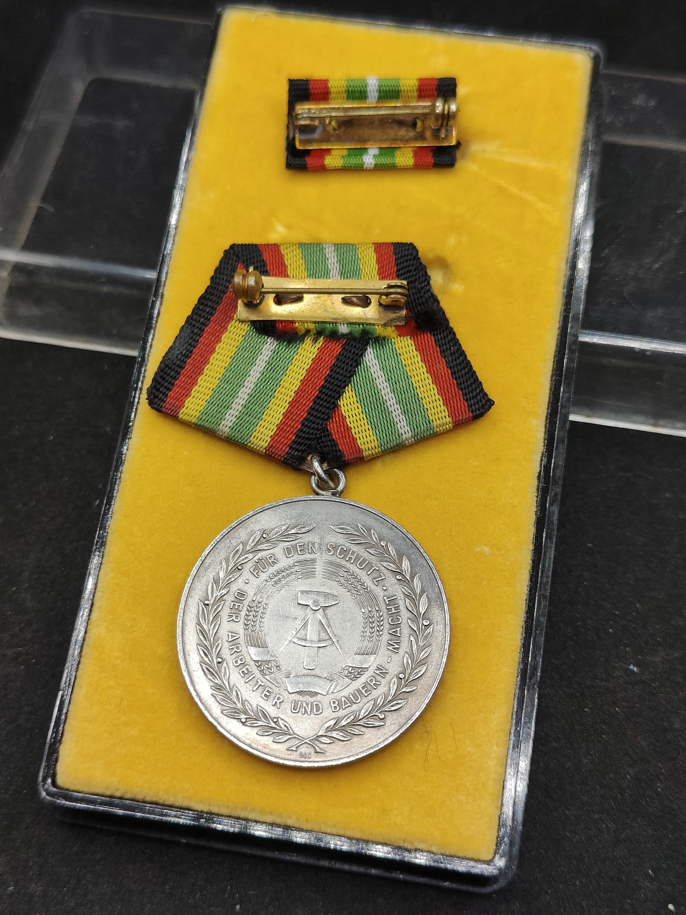 全场0元起拍 第93期 咸鱼国勋章拍卖专场 9月24日（周日）下午6：00开始 东德 带标早期900银制 NVA银级人民军服役奖章