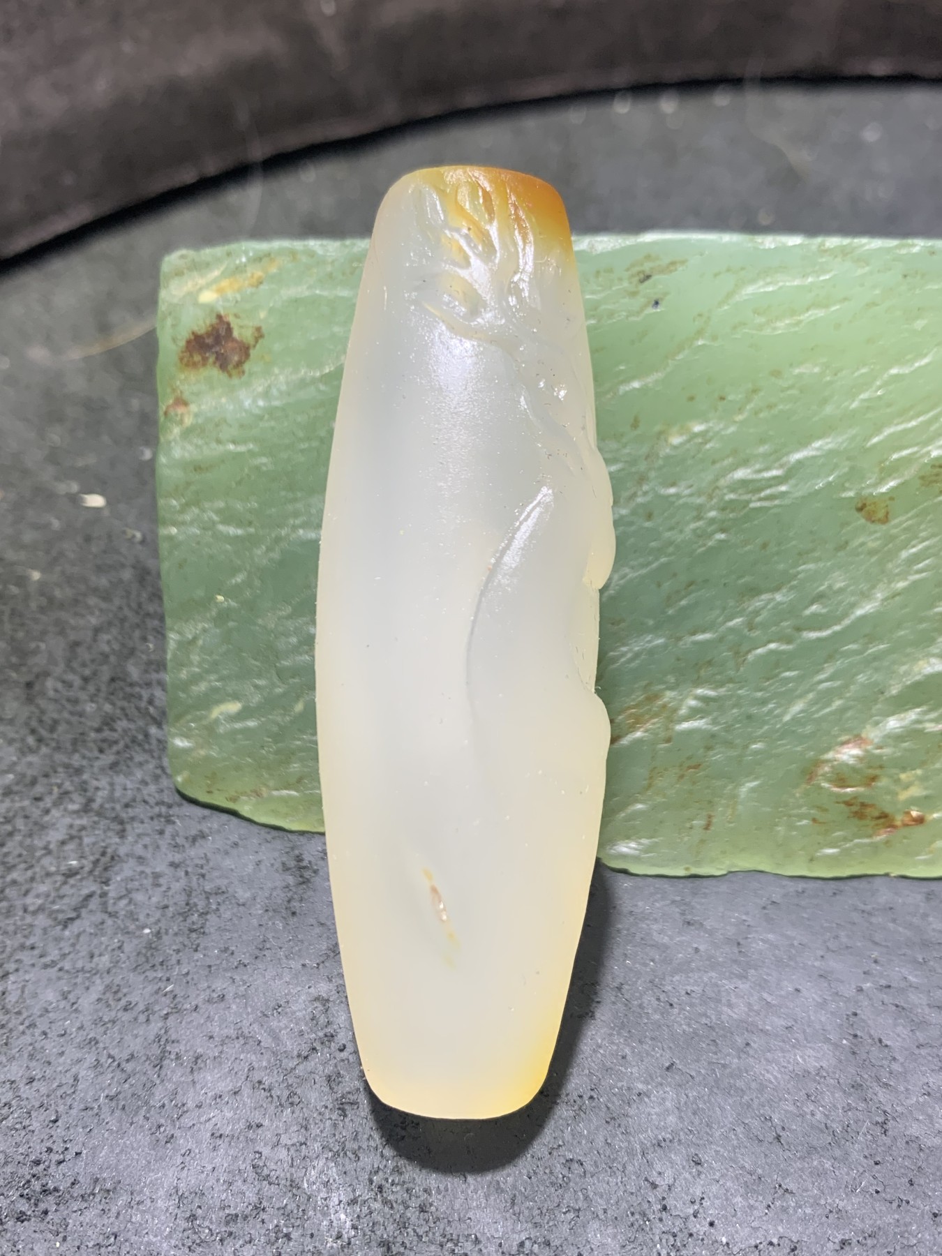 精美高玉化海洋玉髓手工雕刻一鹿向佛大桶珠一个！