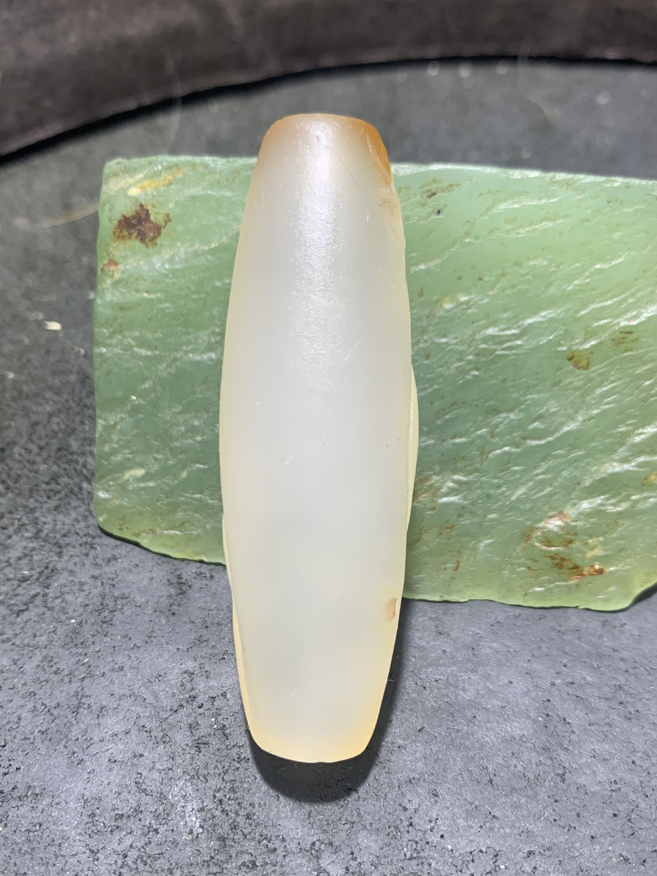 精美高玉化海洋玉髓手工雕刻一鹿向佛大桶珠一个！