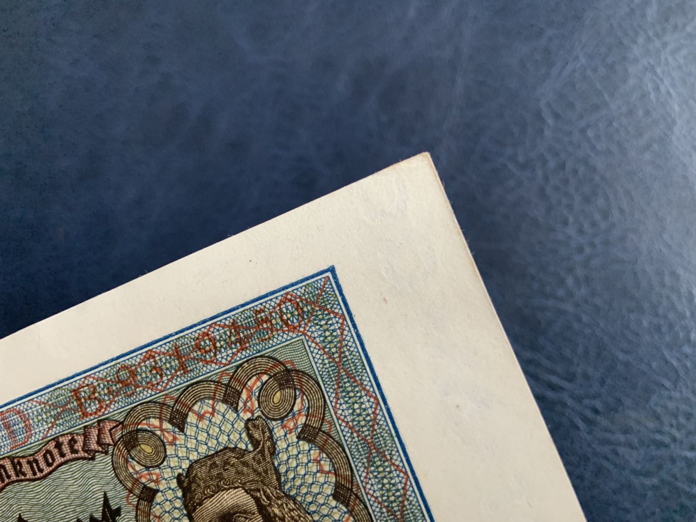 收藏联盟Quantum Auction 第291期拍卖  德国1920名100马克 品相UNC 边角有瑕疵 红色库印大票幅 
