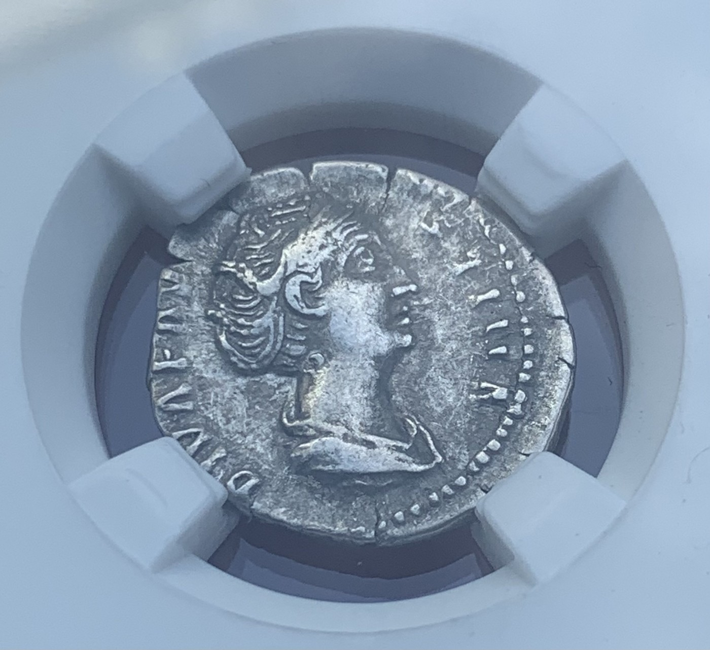 瓶子🏺第110期拍卖会    古罗马狄纳里银币 大福斯蒂娜 公元141年