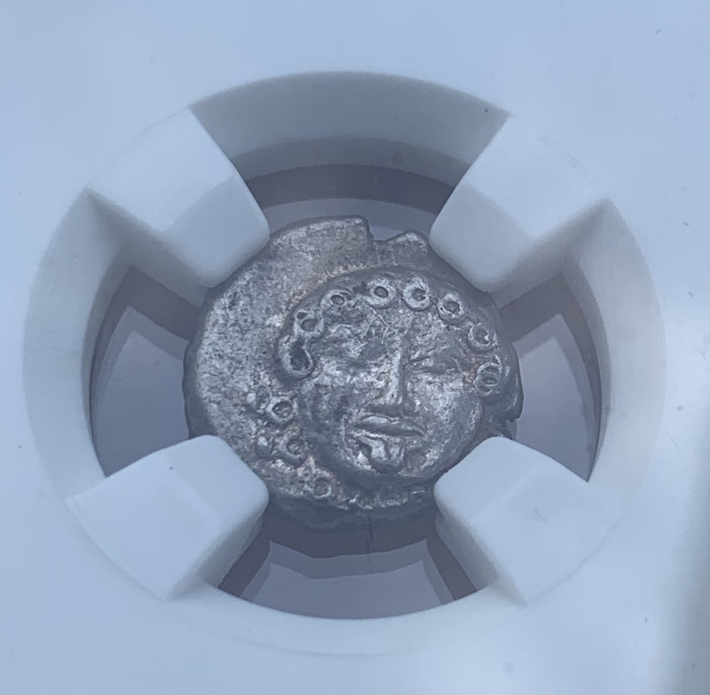 瓶子🏺第110期拍卖会  古希腊阿波罗尼亚 女妖美杜莎头像 公元前400年