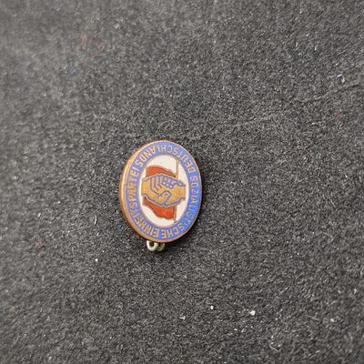 全场0元起拍 第94期 咸鱼国勋章拍卖专场 9月27日（周三）下午6：00开始 -  早期 东德社会统一党 珐琅党徽