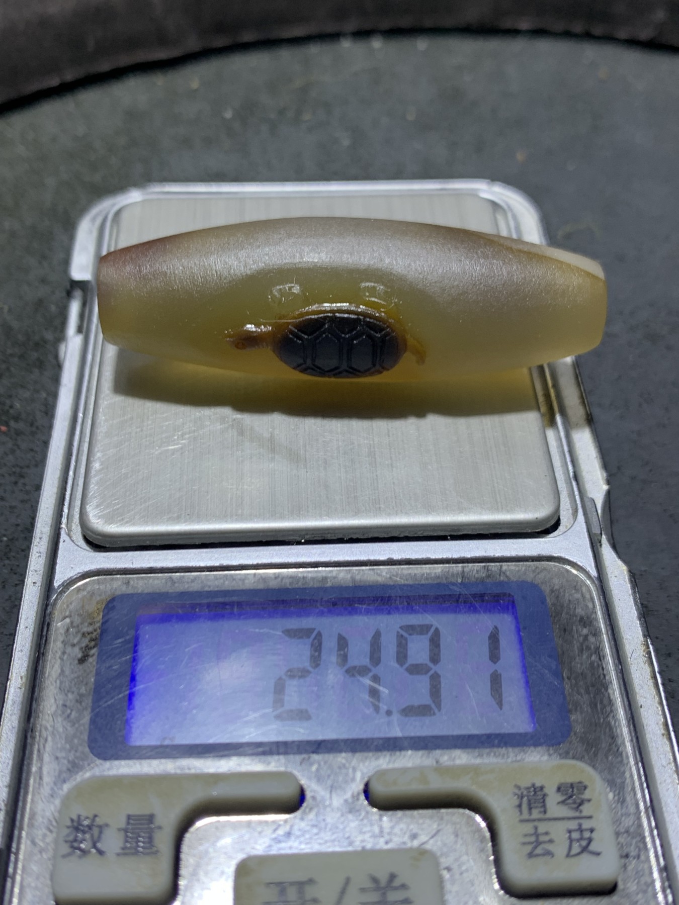 精美亚光高玉化巴西玛瑙手工俏色巧雕长寿龟吊坠一个！