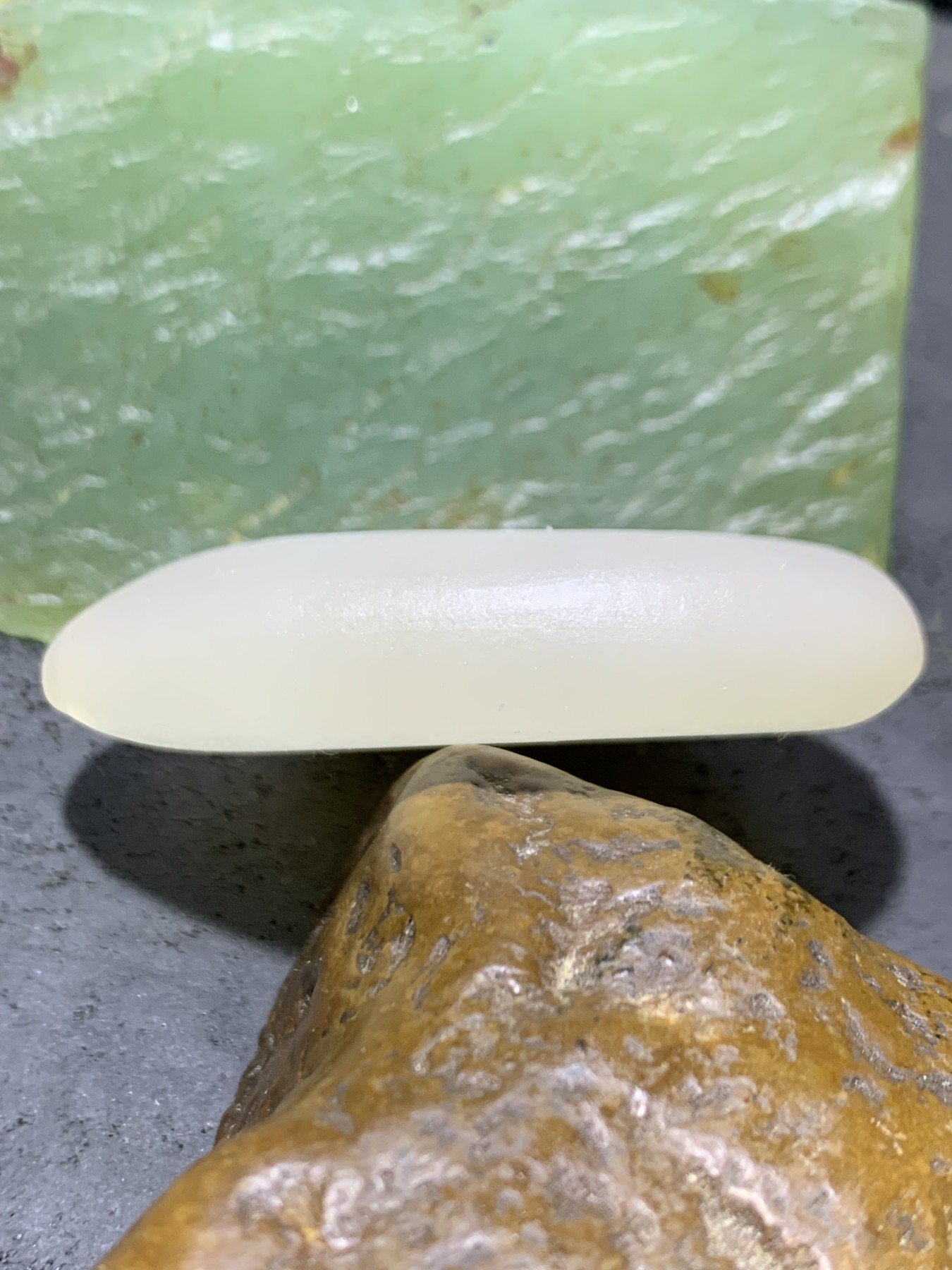 精美高玉化马达加斯加海洋玉髓手工俏色巧雕富贵有鱼吊坠一个！