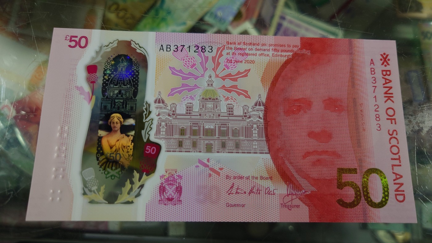 【世界钱币】精选微拍第75期暨2023年第二十二期 部分最新卖剩新品裸钞(有5000卢布AA等) 十月中下旬会有大量新货(优先本群里卖，卖剩的才挂拍卖欢迎关注) 2020年苏格兰50镑 全新绝品(全息膜完美)无4号码371283