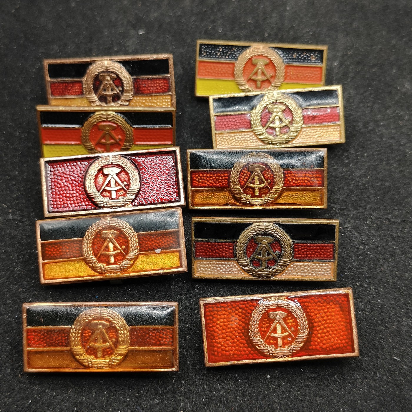 全场0元起拍 第94期 咸鱼国勋章拍卖专场 9月27日（周三）下午6：00开始 东德劳动奖章略10个