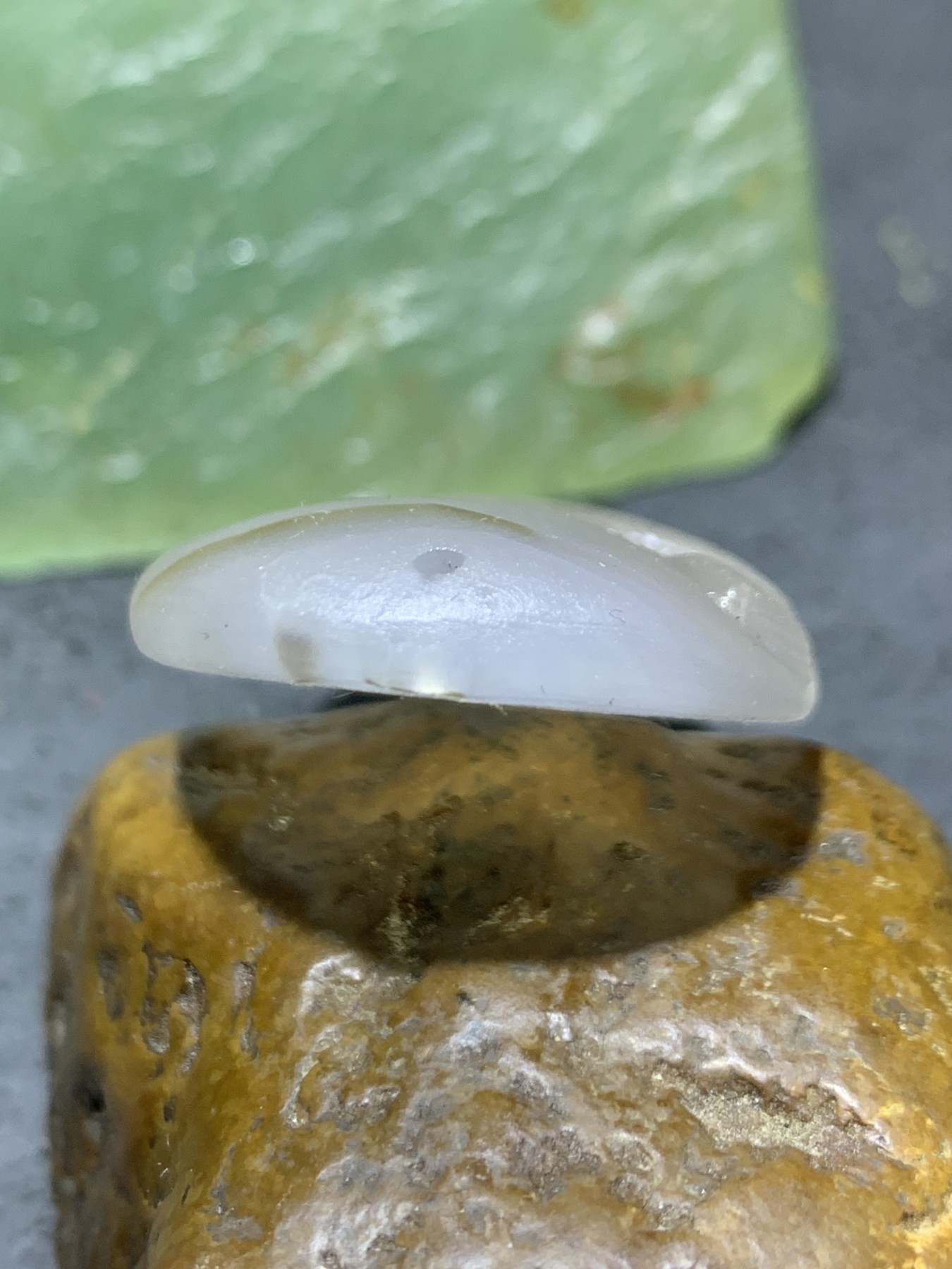 精美高玉化马达加斯加海洋玉髓手工俏色巧雕鲤鱼吊坠一个