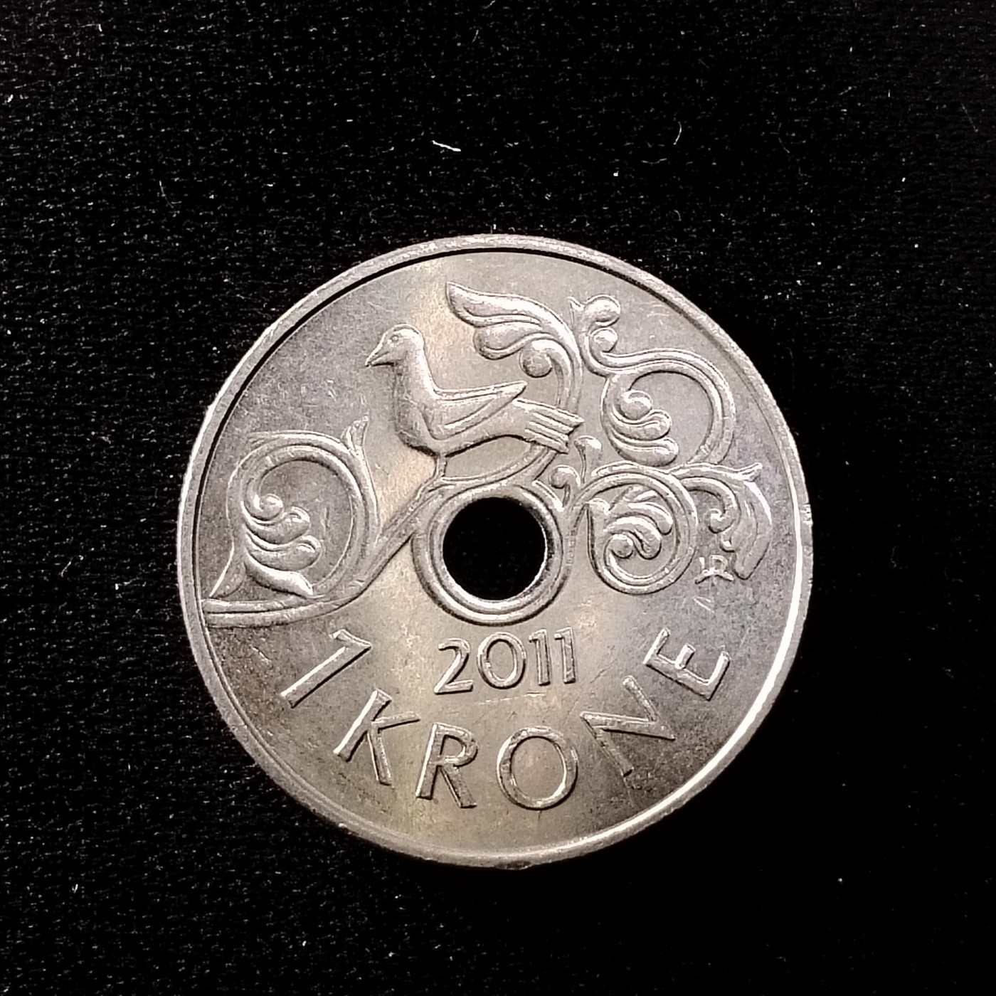 230923硬币专场 挪威1克朗21mm圆孔异形币
