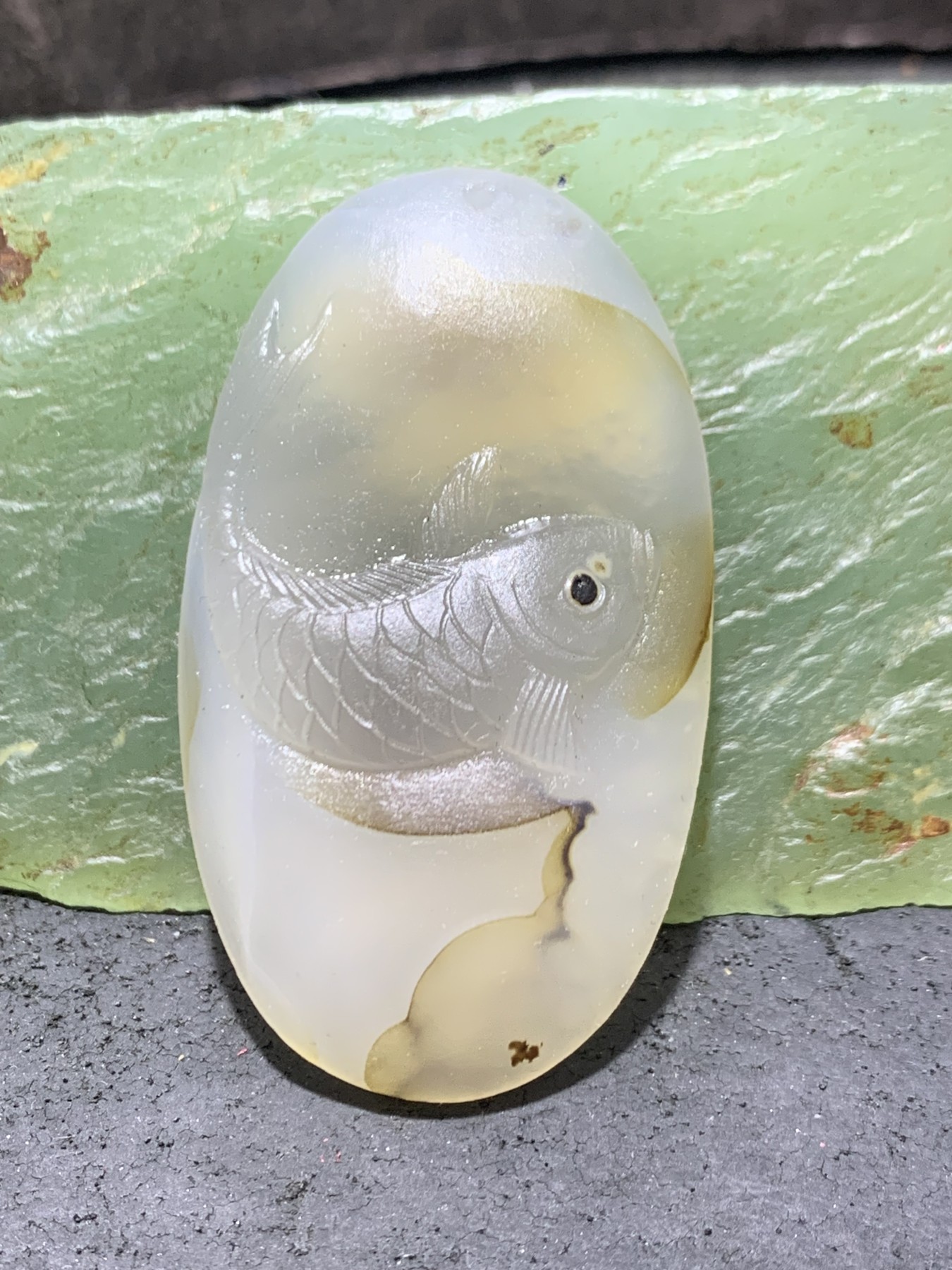 精美高玉化马达加斯加海洋玉髓手工俏色巧雕鲤鱼吊坠一个