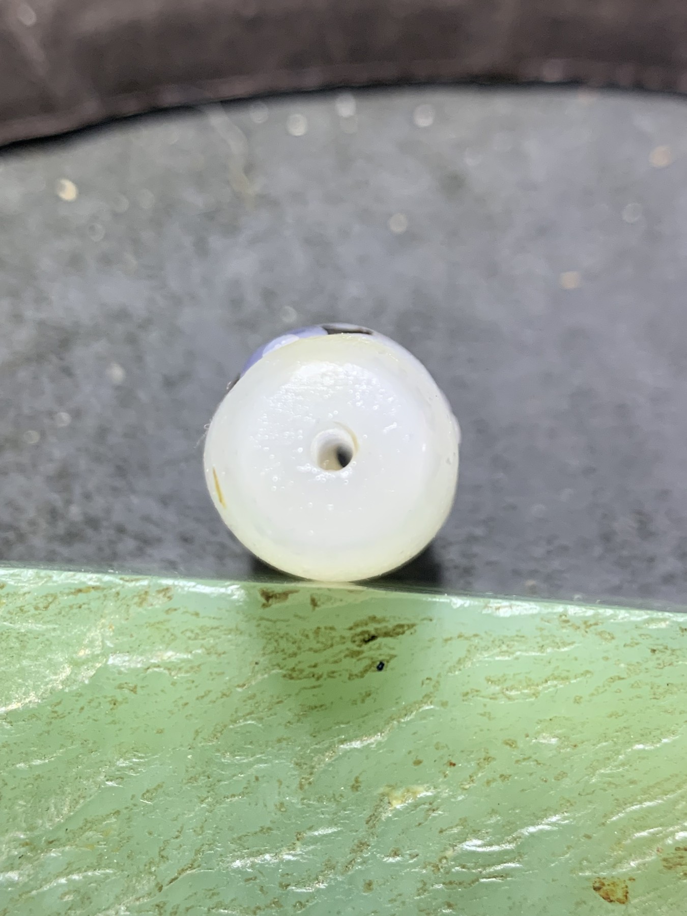 精美高玉化海洋玉髓手工雕刻坐而论道意境大桶珠一个！