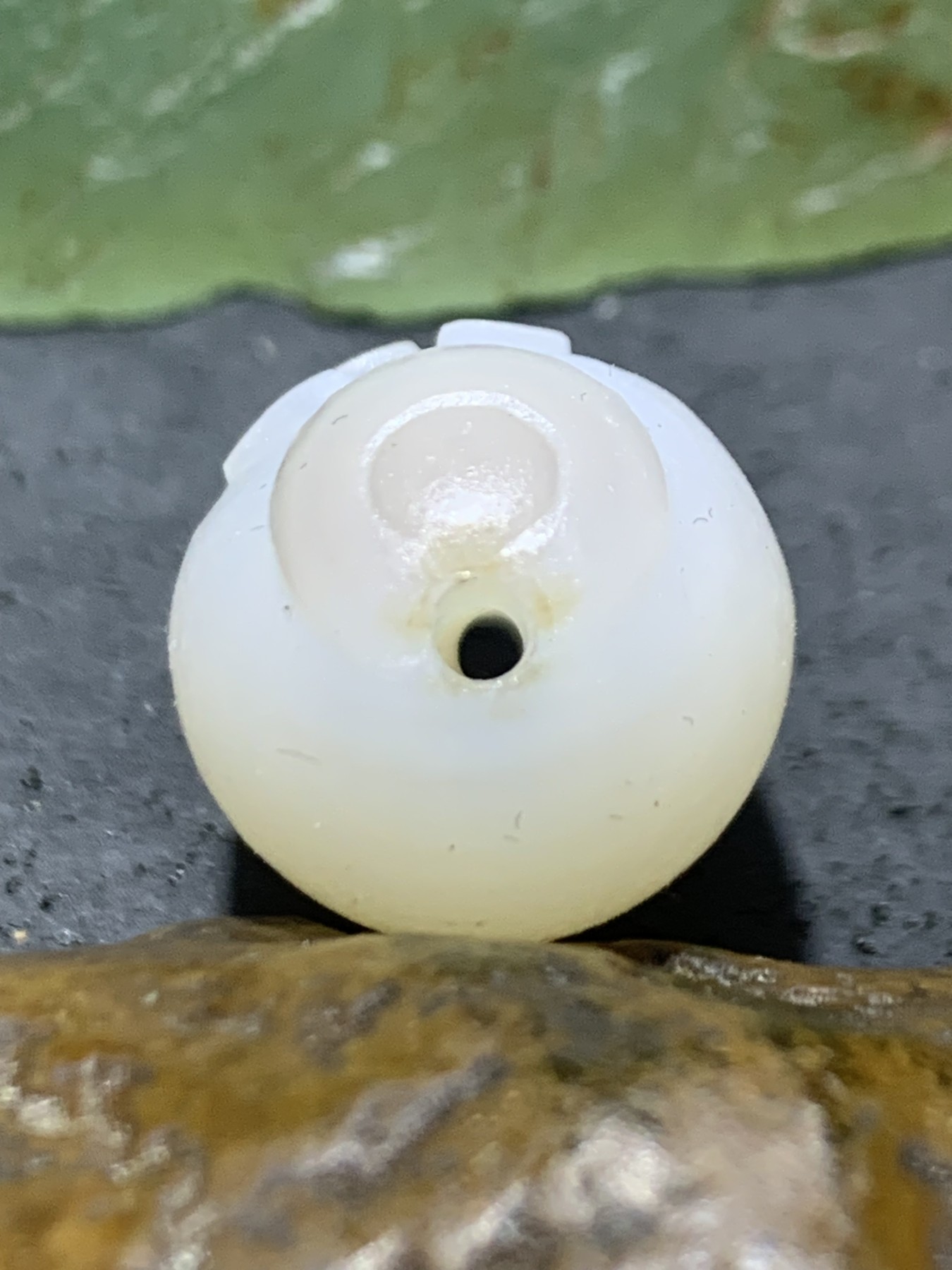 精美亚光高玉化海洋玉髓手工俏色巧雕财字桶珠一个！