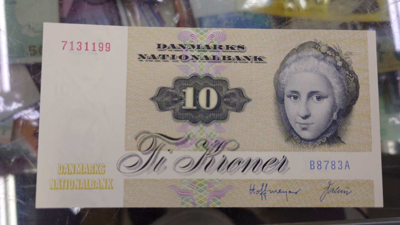 【世界钱币】精选微拍第75期暨2023年第二十二期 部分最新卖剩新品裸钞(有5000卢布AA等) 十月中下旬会有大量新货(优先本群里卖，卖剩的才挂拍卖欢迎关注) 1978年丹麦10克朗 全新绝品无4尾号1199