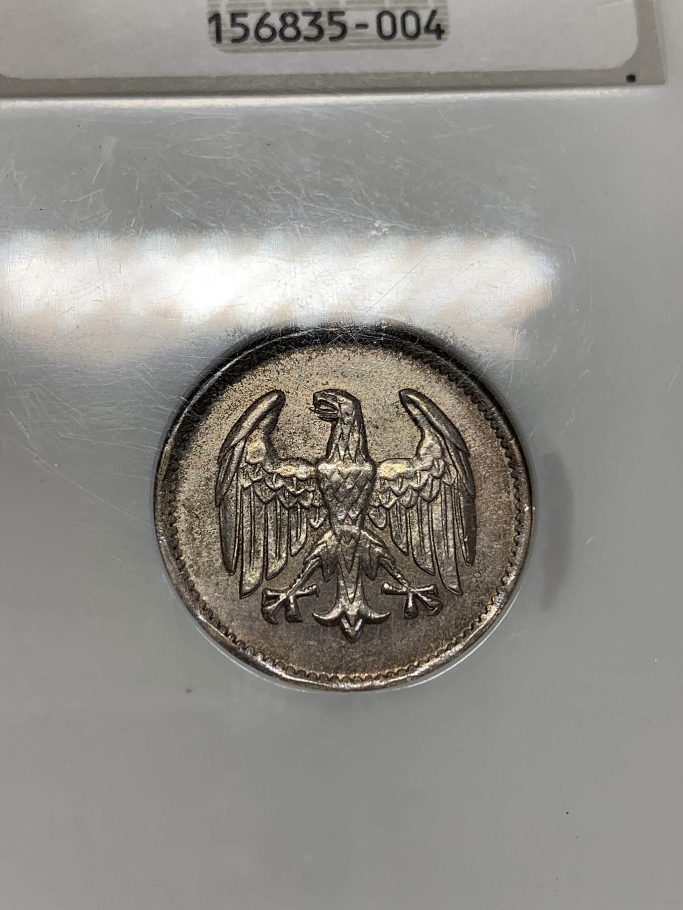 《竞宝斋》第201场-周日，周一 2场 (全场包邮) NGC-MS63 魏玛德国1924年流通银马克，早期小白盒。魏玛银马克，流通充分，高分所见不多，数年后便因恶性通货膨胀而停发。