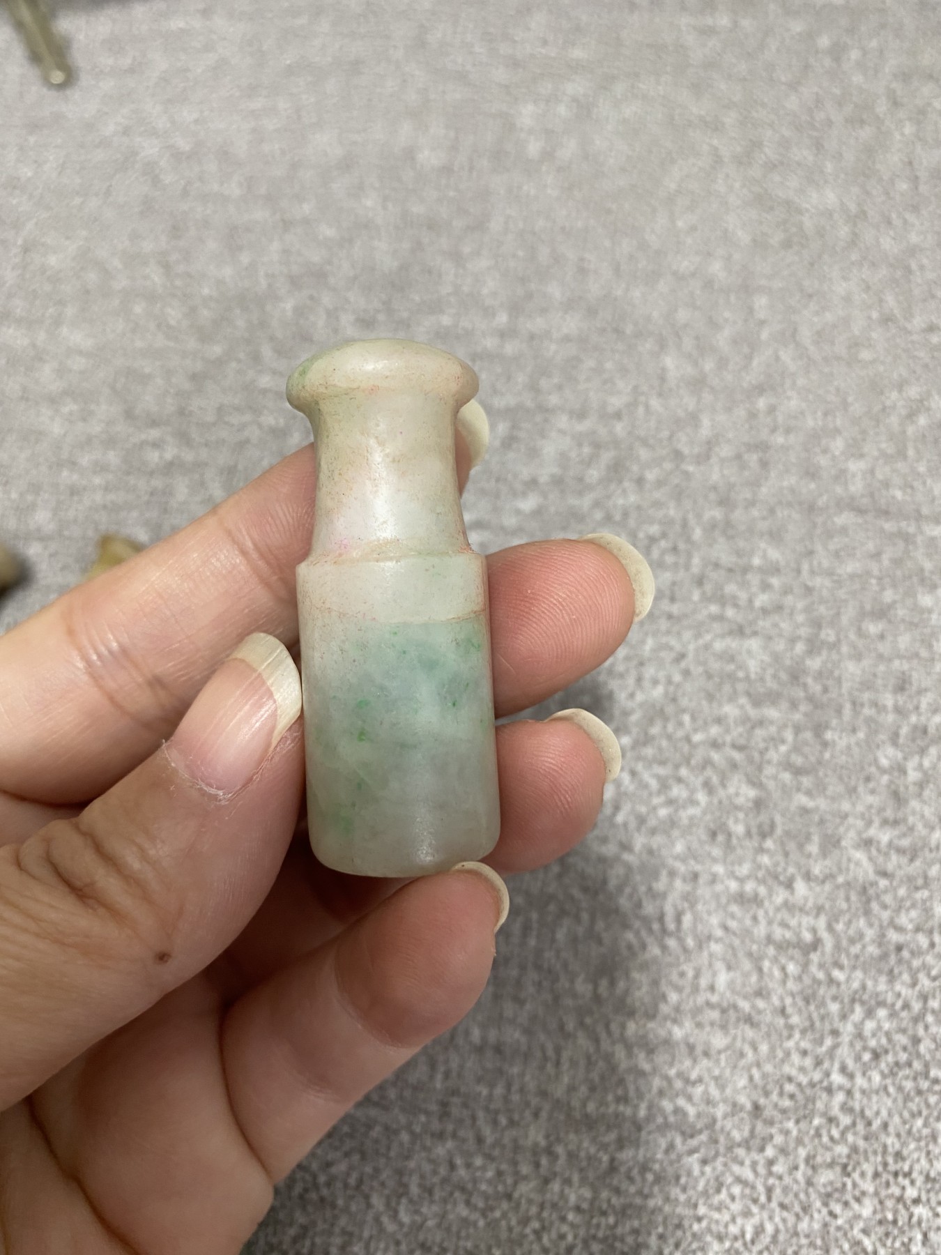 清代翡翠烟嘴5个，尺寸3.8-5.7厘米，品相如图，700包快递