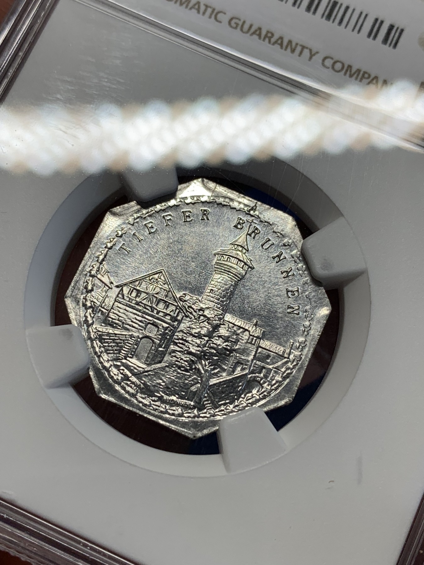 《竞宝斋》第201场-周日，周一 2场 (全场包邮) NGC-MS64 1920年德国紧急状态时期纽伦堡20芬尼