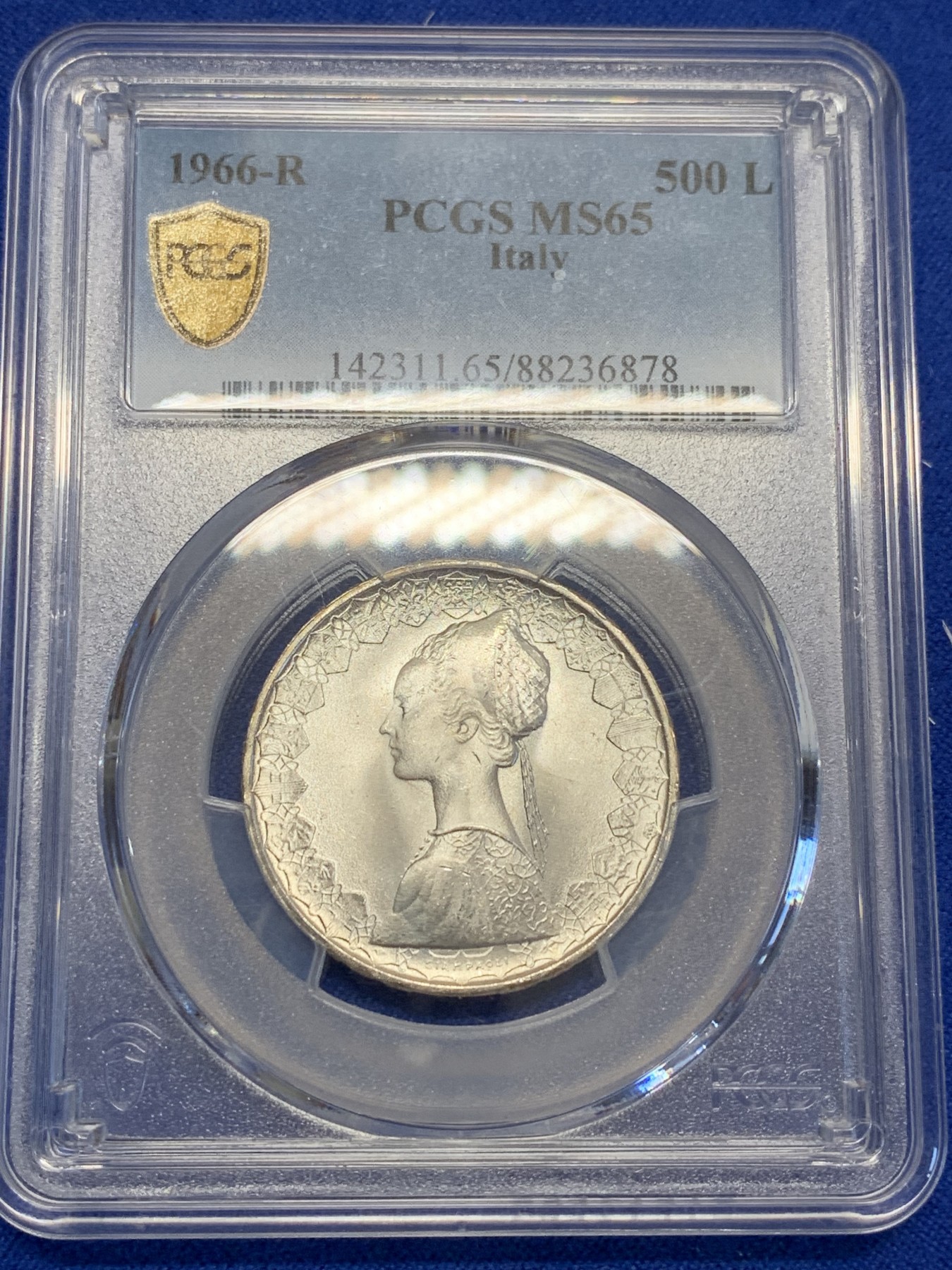 《竞宝斋》第201场-周日，周一 2场 (全场包邮) PCGS-MS65 意大利1966R帆船少女500里拉银币